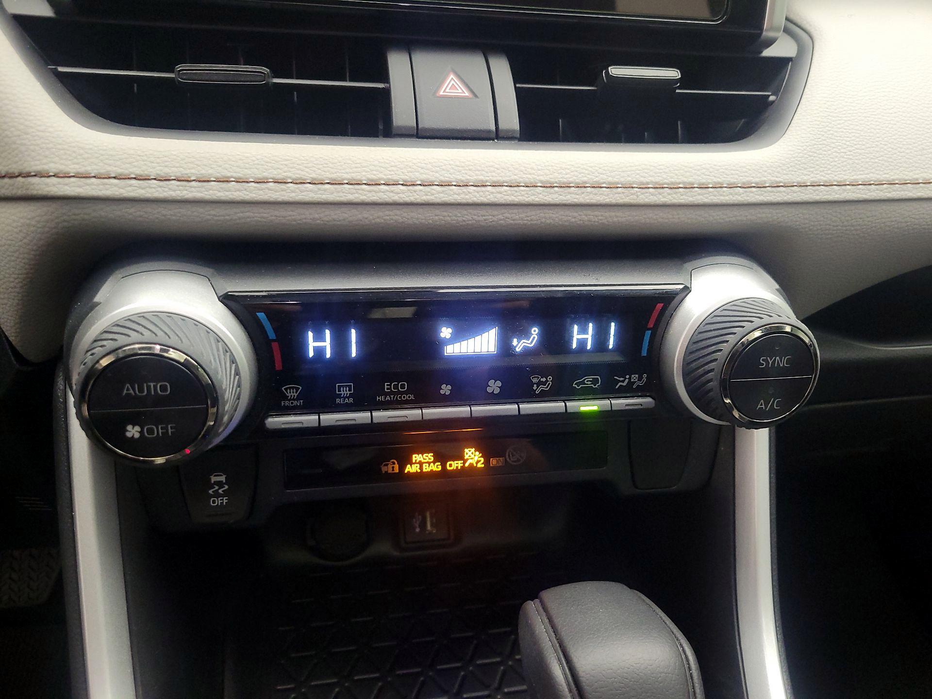 Thumbnail: 2024 Toyota RAV4 - 14