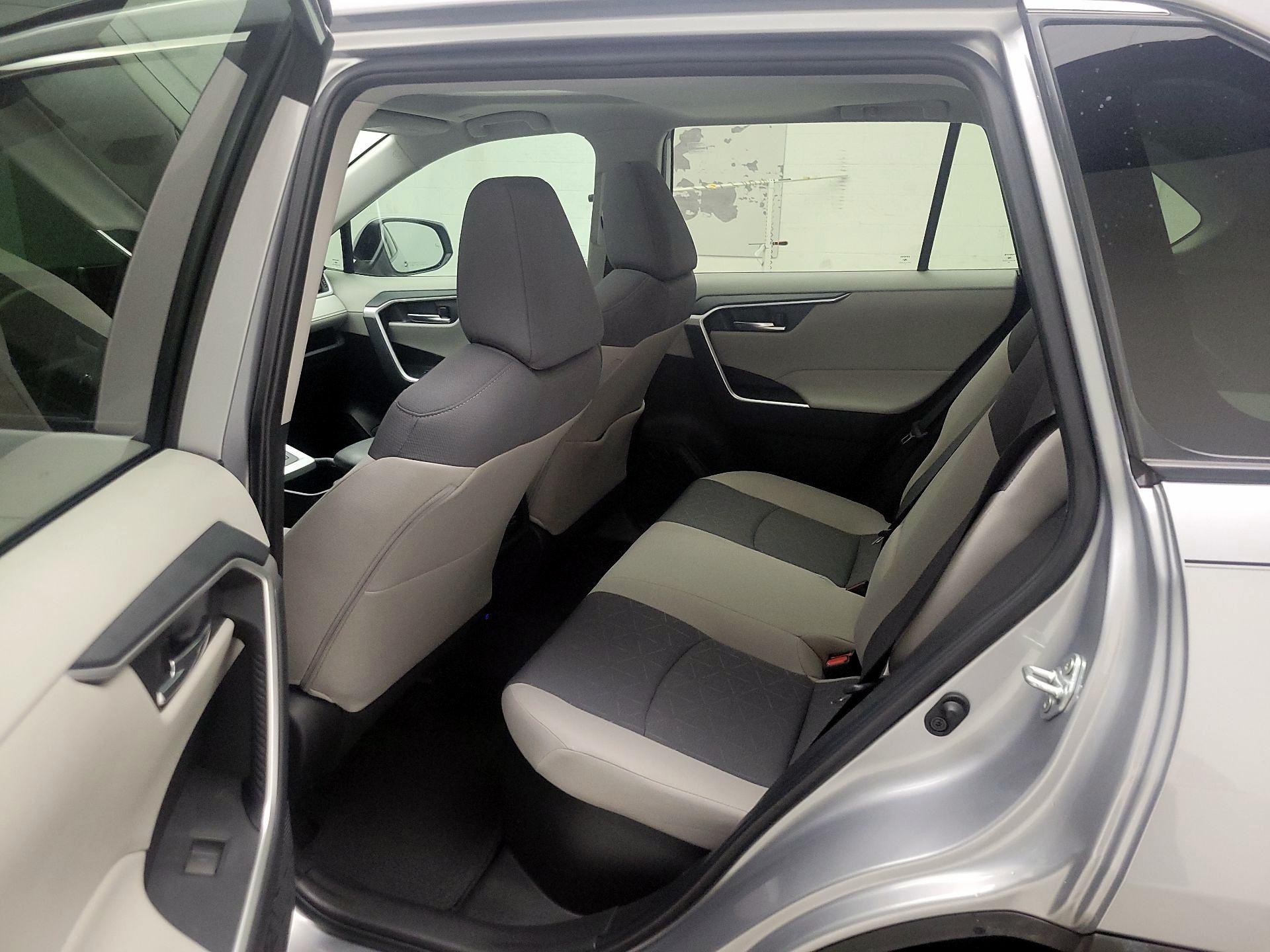 Thumbnail: 2024 Toyota RAV4 - 18