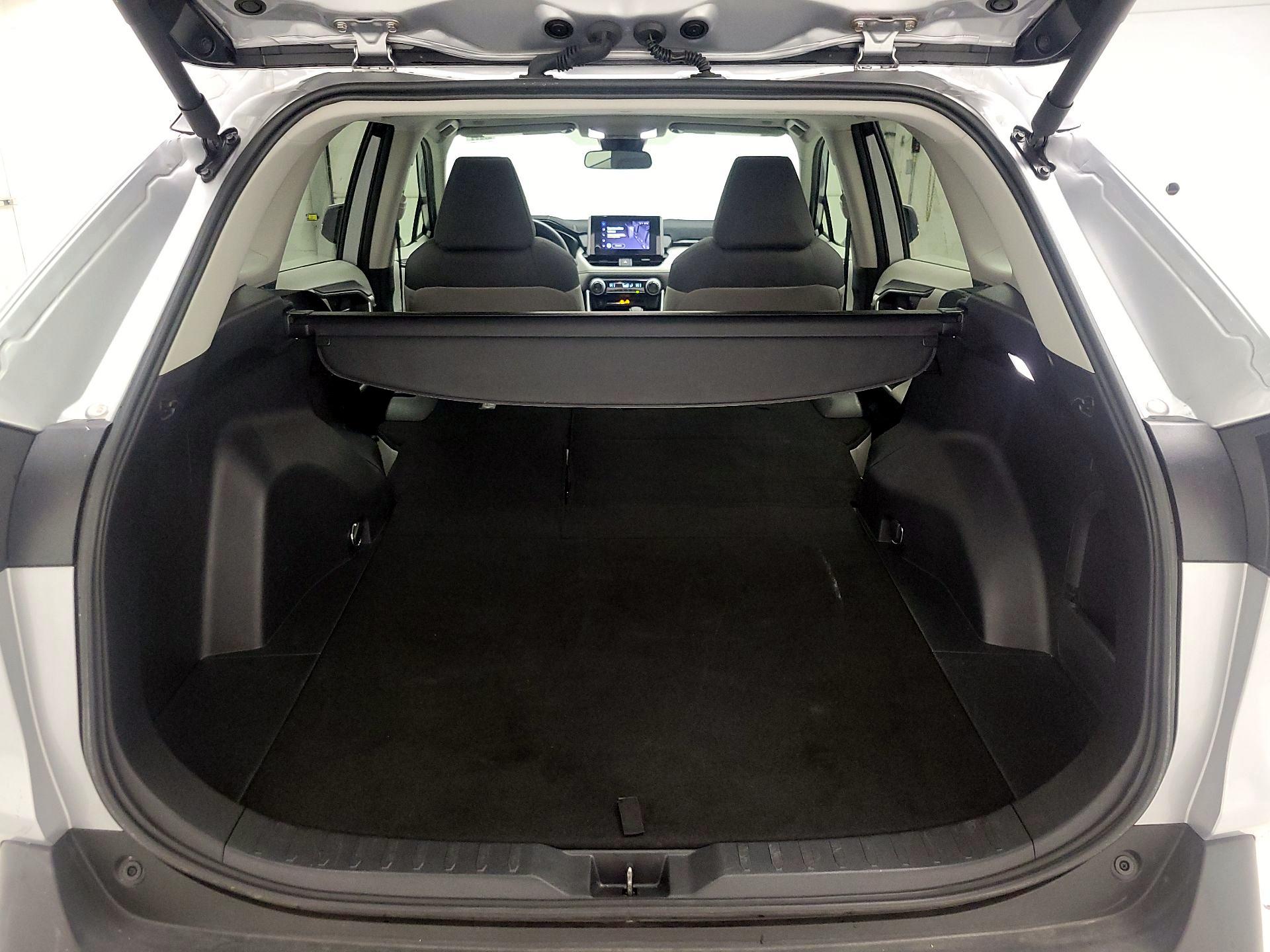 Thumbnail: 2024 Toyota RAV4 - 20