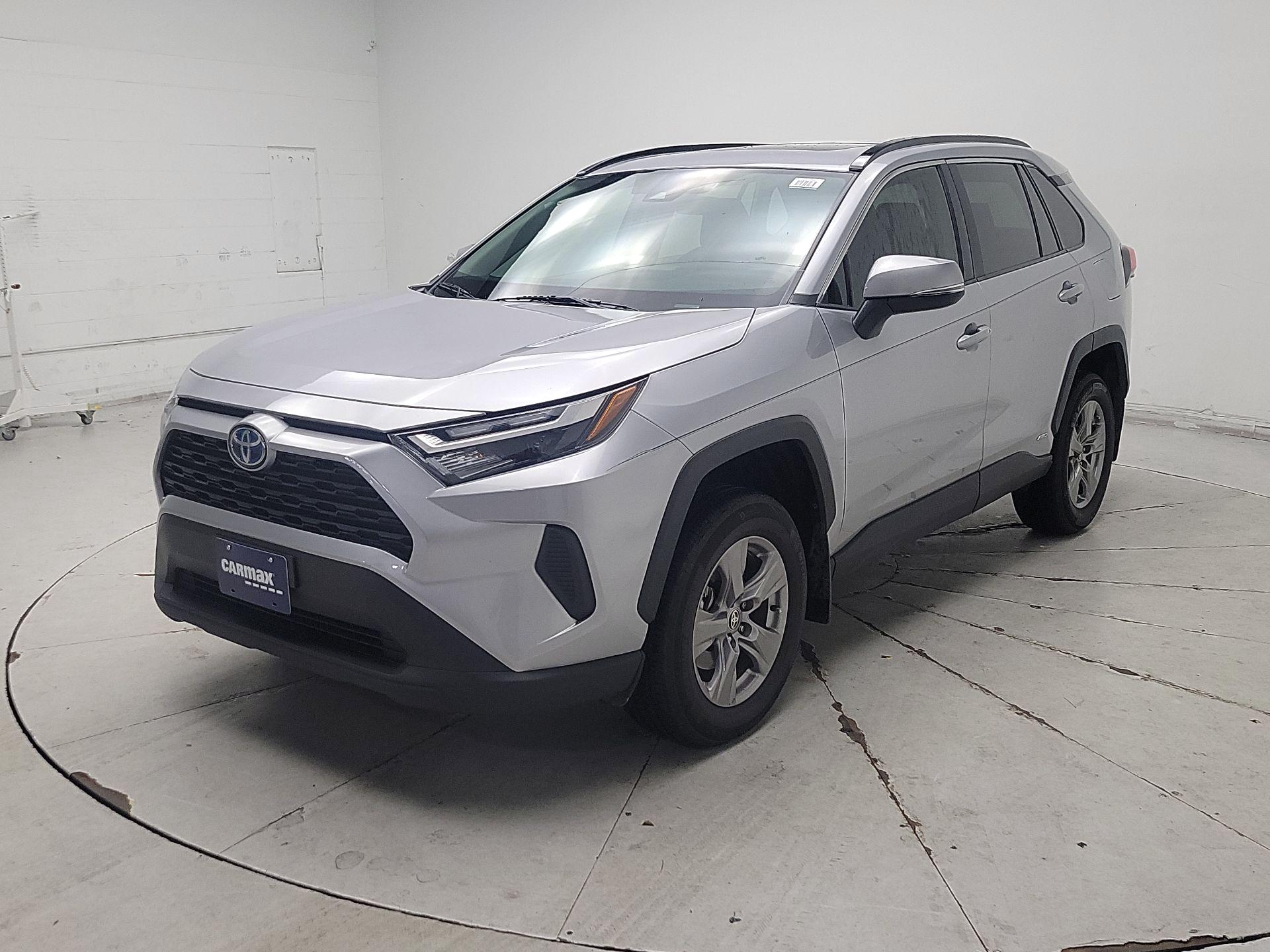 Thumbnail: 2024 Toyota RAV4 - 3