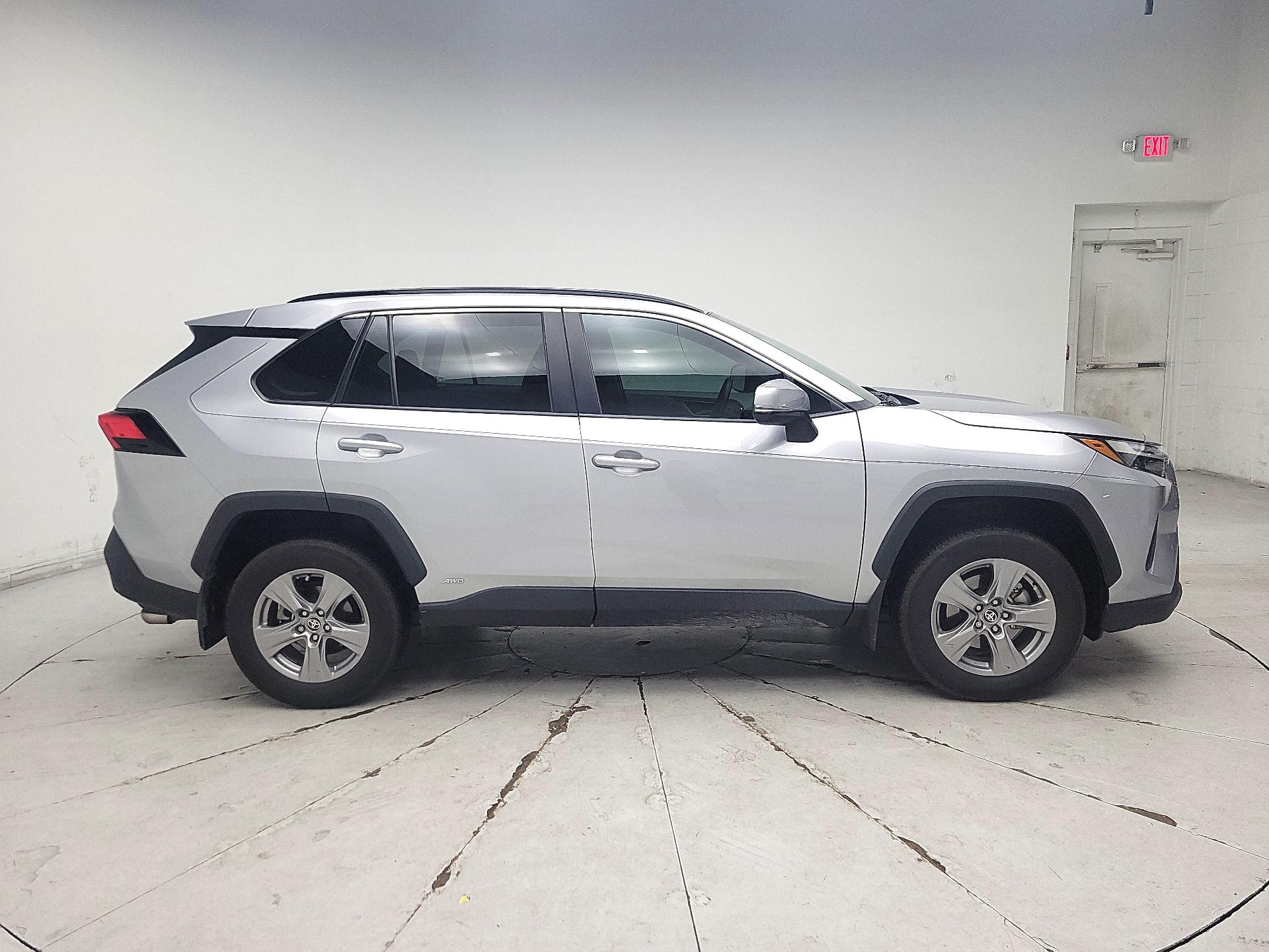 Thumbnail: 2024 Toyota RAV4 - 4