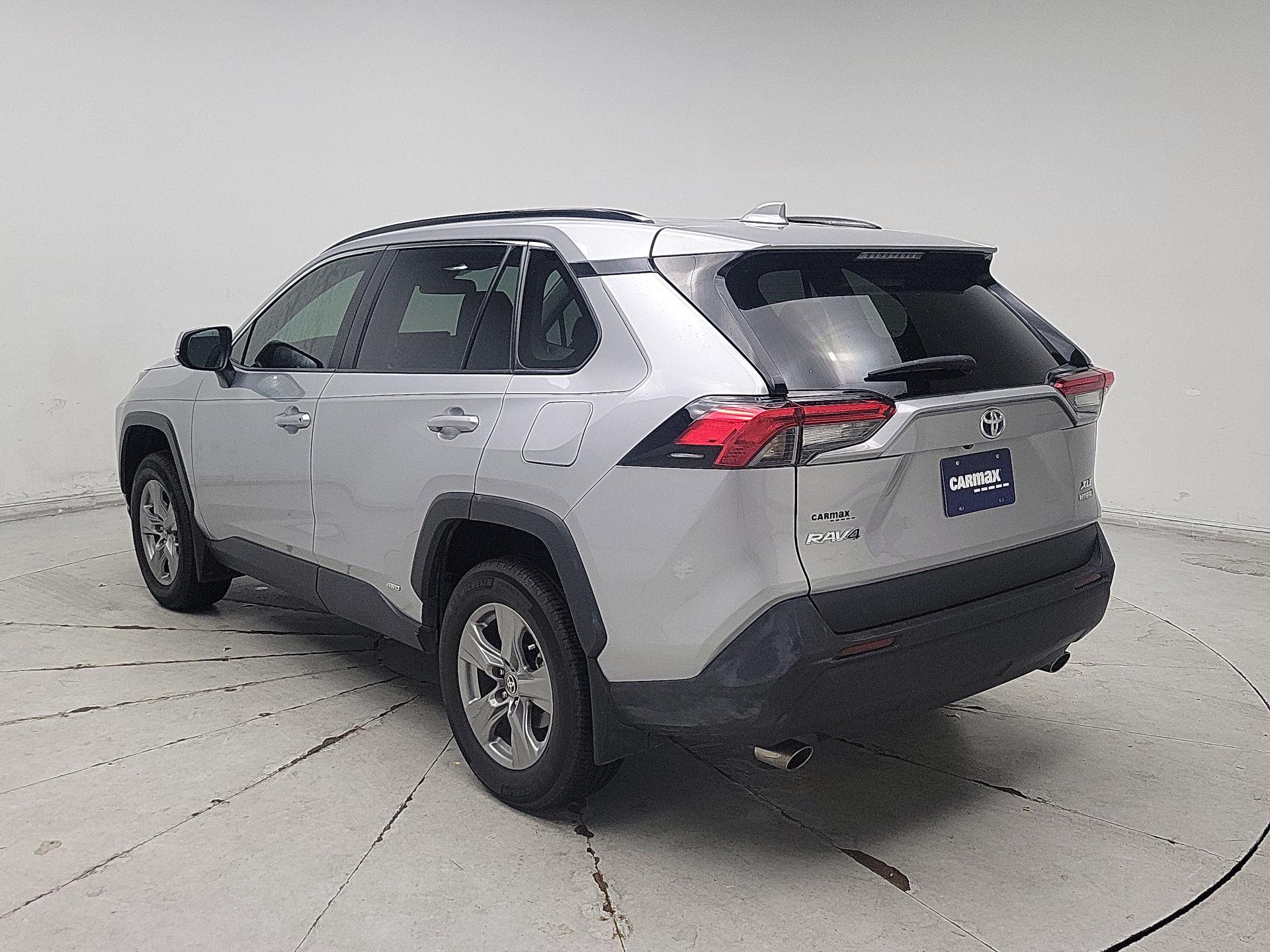 Thumbnail: 2024 Toyota RAV4 - 7