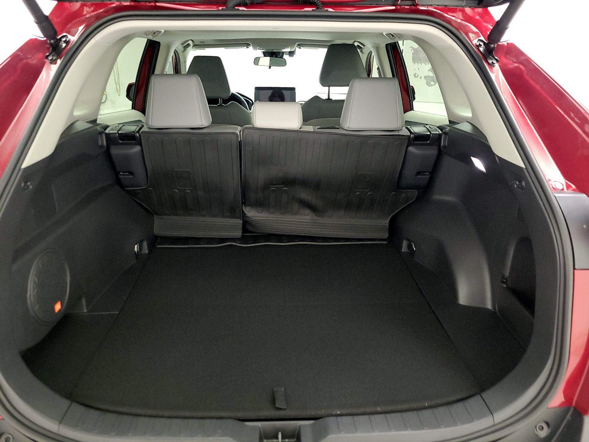 Thumbnail: 2024 Toyota RAV4 - 19