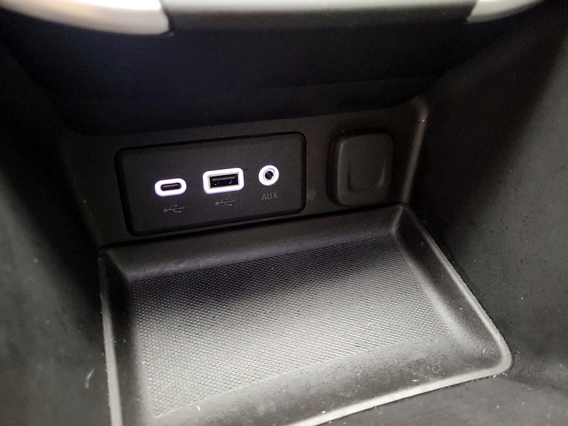 Thumbnail: 2024 GMC Terrain - 16