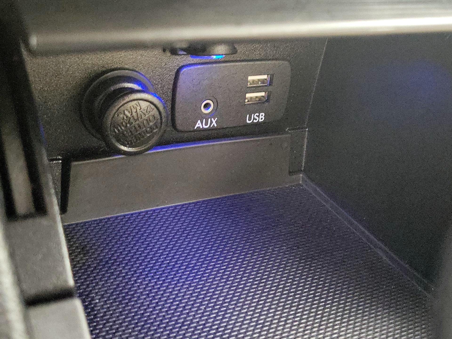 Thumbnail: 2016 Subaru Legacy - 18