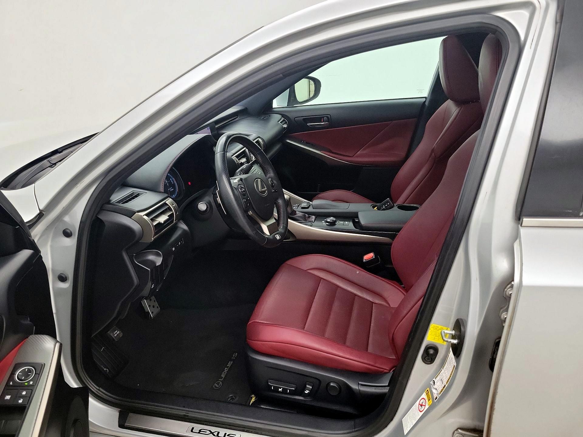 Thumbnail: 2014 Lexus IS - 11