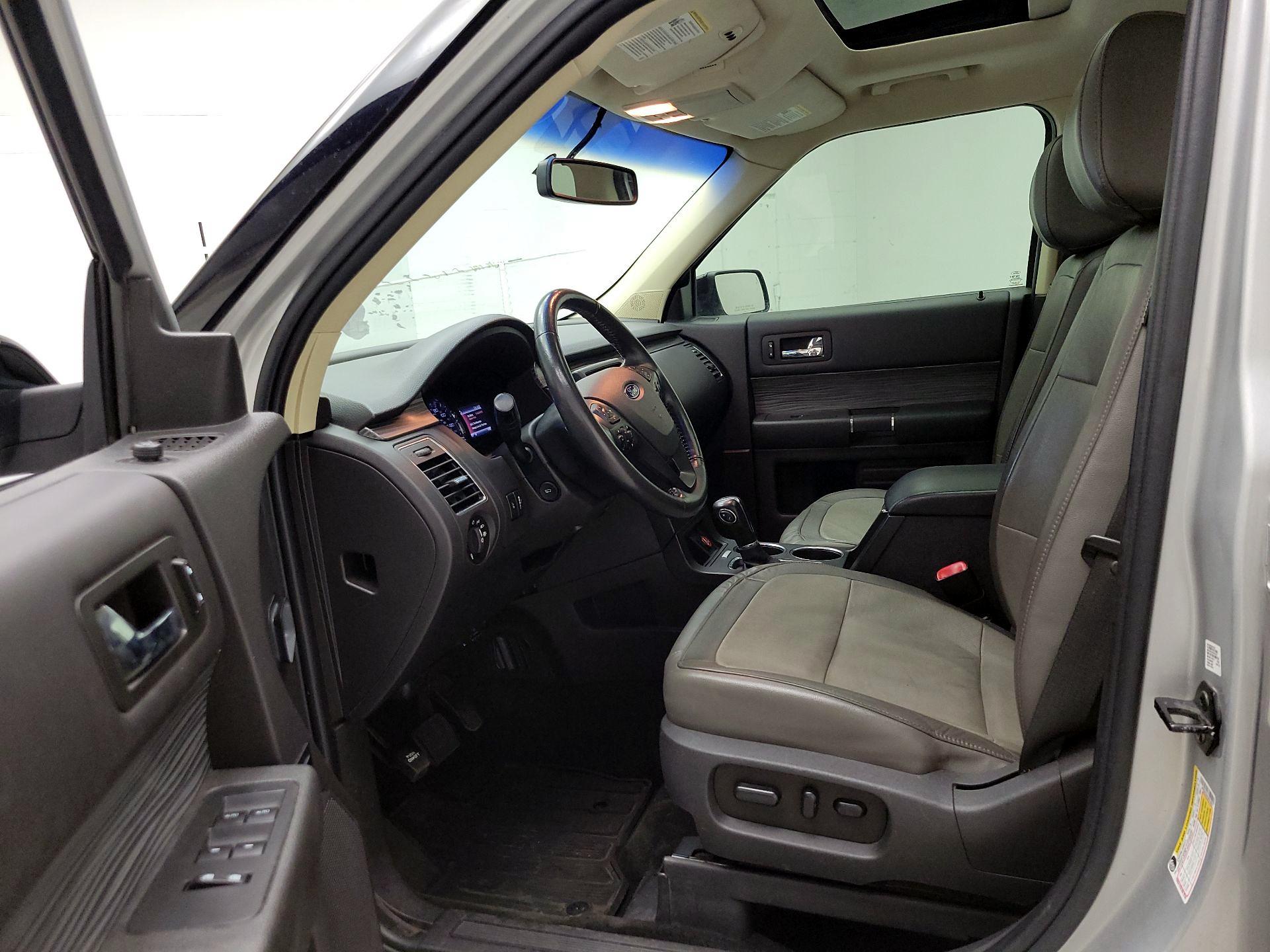 Thumbnail: 2016 Ford Flex - 9