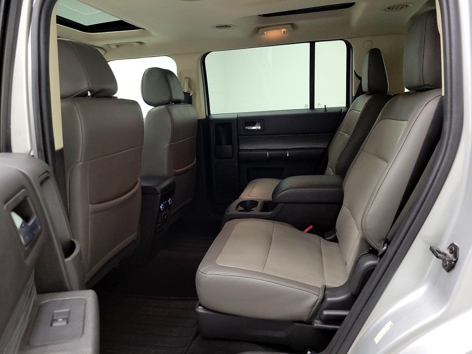 Thumbnail: 2016 Ford Flex - 19