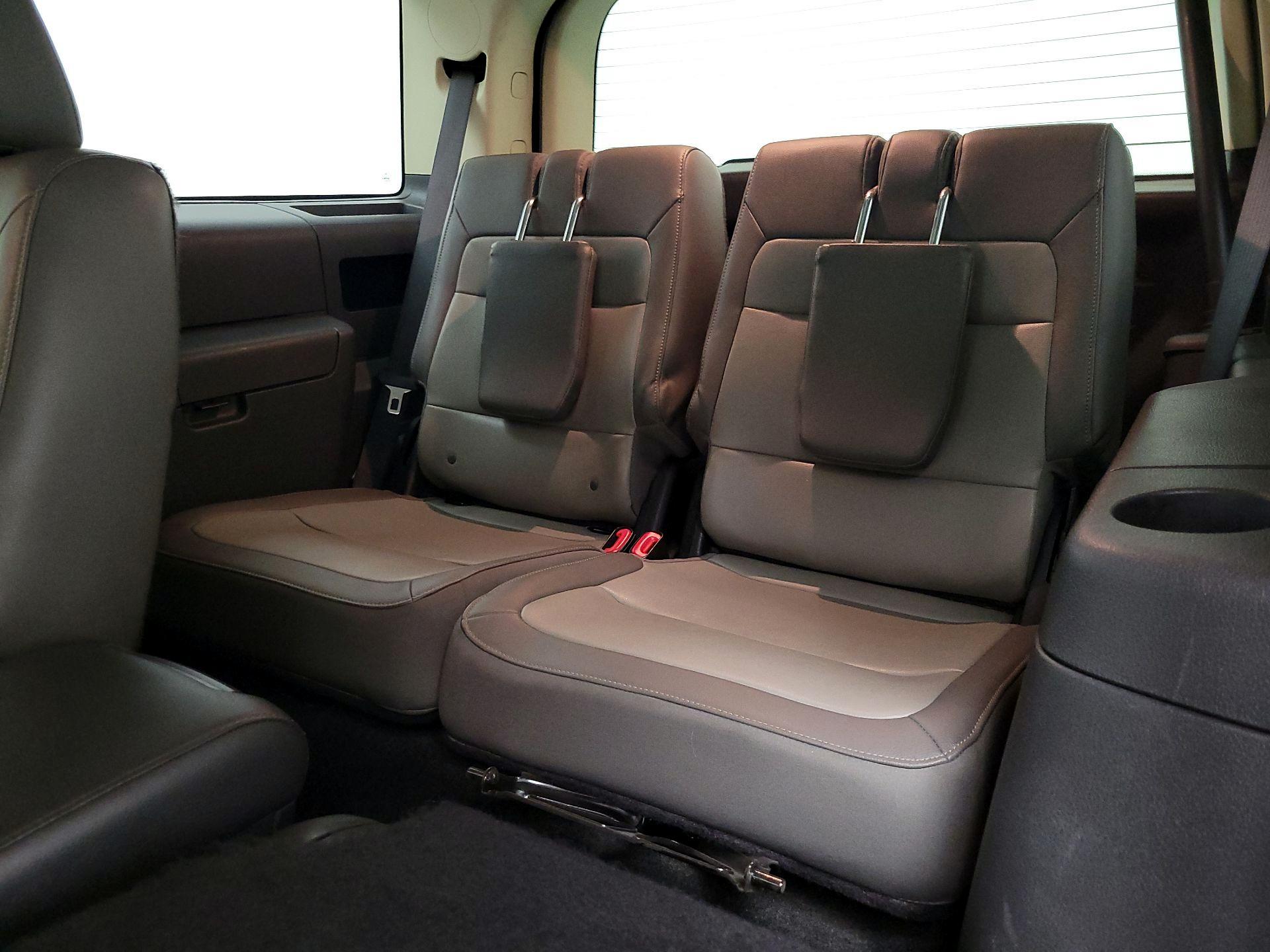 Thumbnail: 2016 Ford Flex - 20