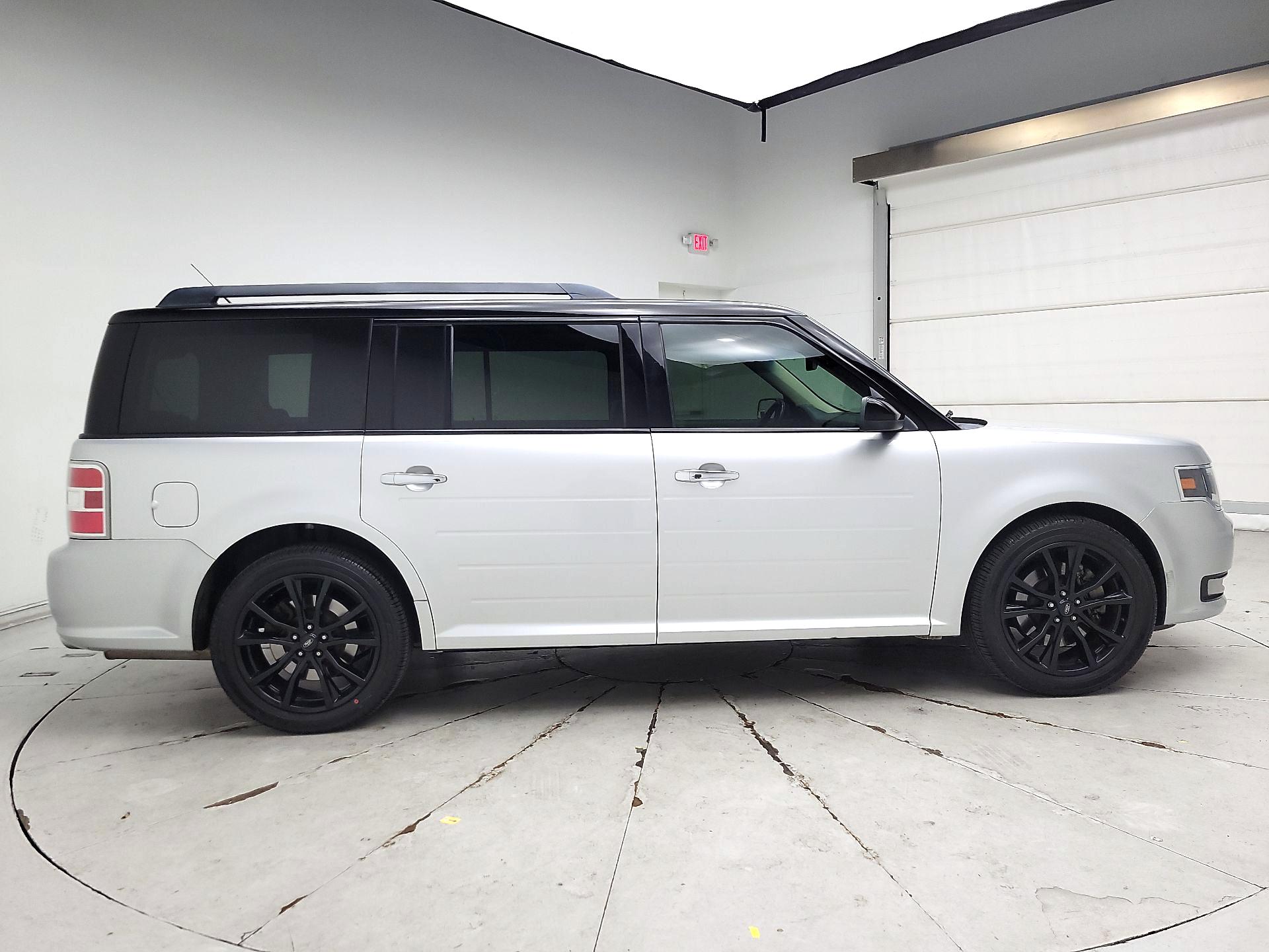 Thumbnail: 2016 Ford Flex - 4
