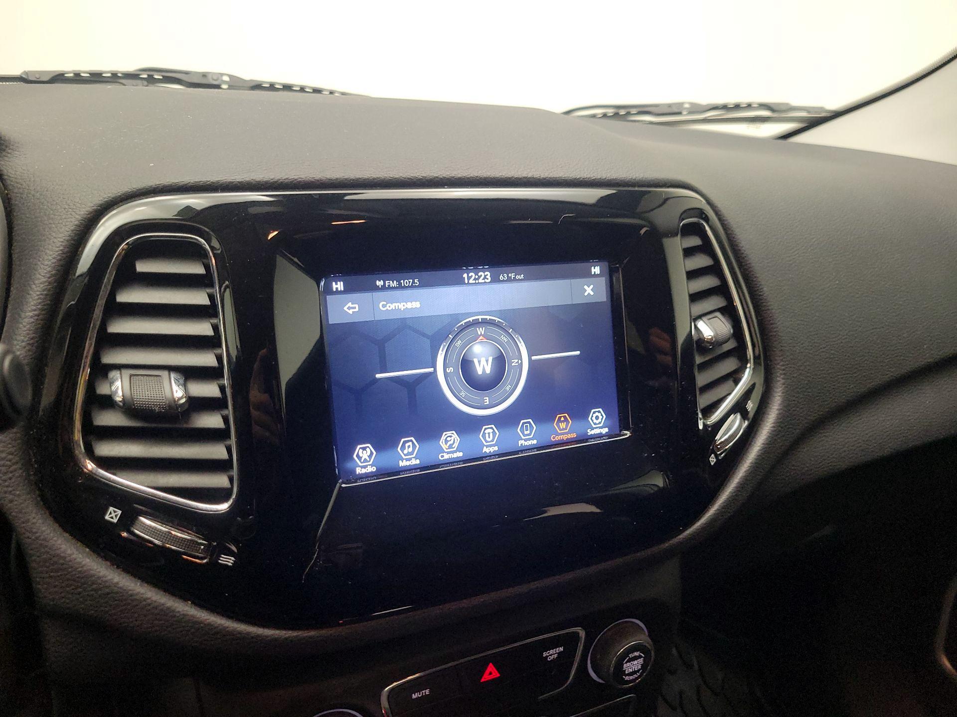 Thumbnail: 2020 Jeep Compass - 14