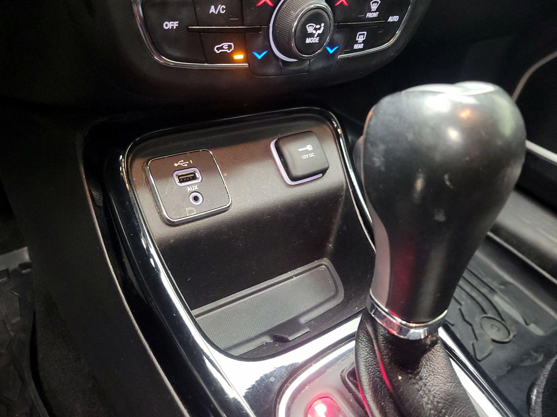 Thumbnail: 2020 Jeep Compass - 19