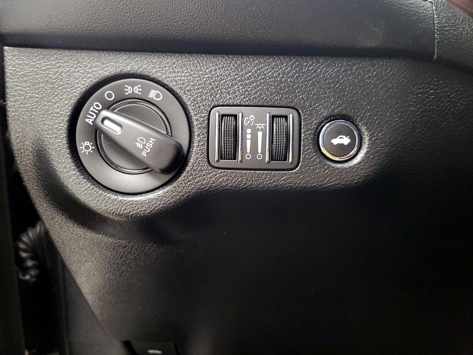 Thumbnail: 2022 Dodge Challenger - 13