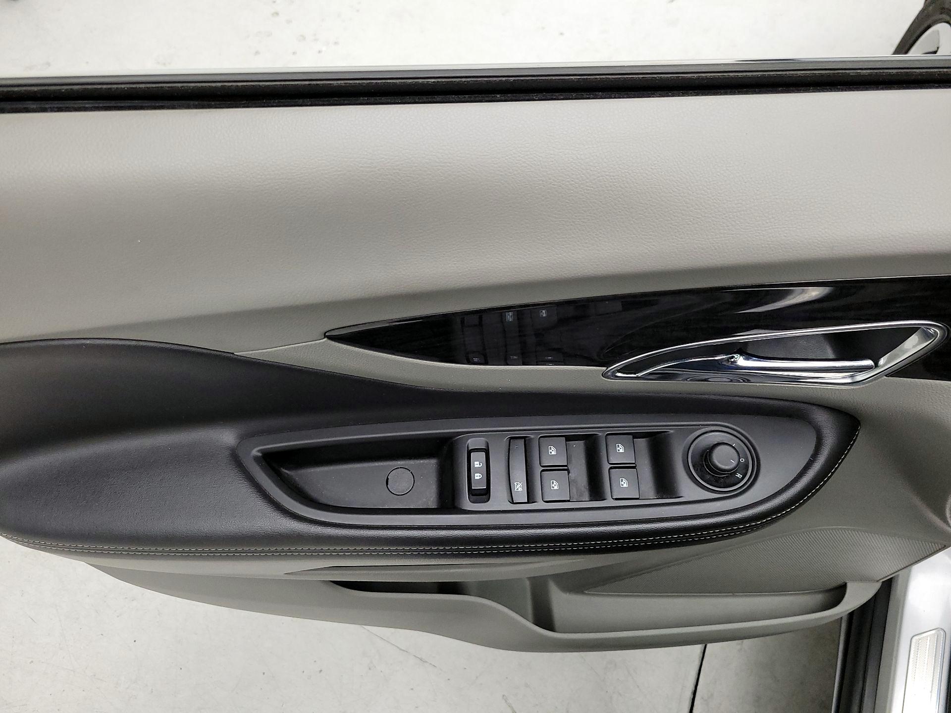 Thumbnail: 2016 Buick Encore - 10