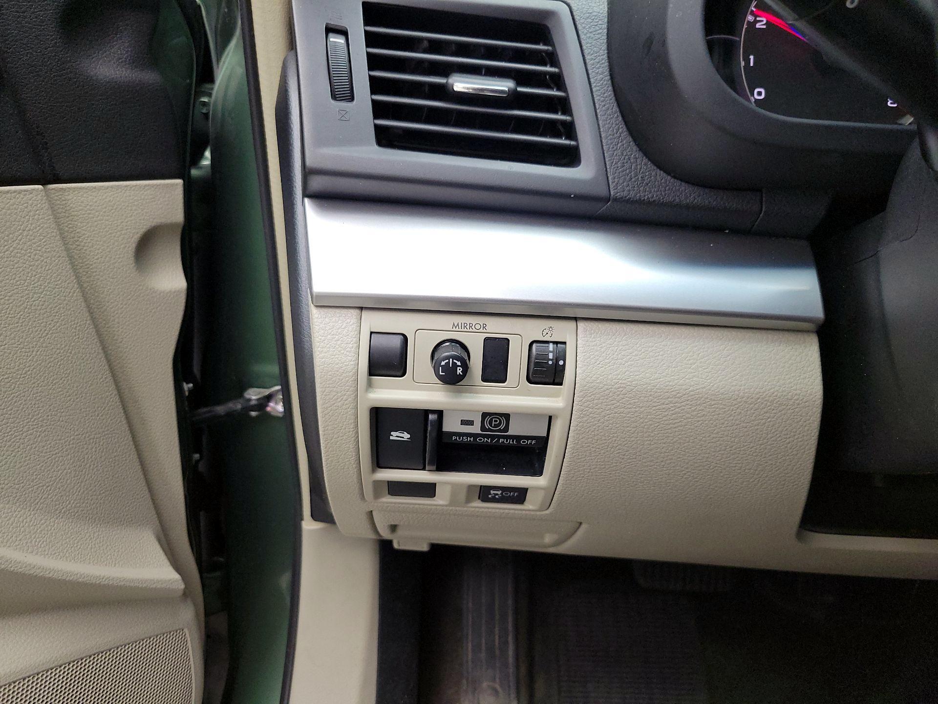 Thumbnail: 2014 Subaru Outback - 13