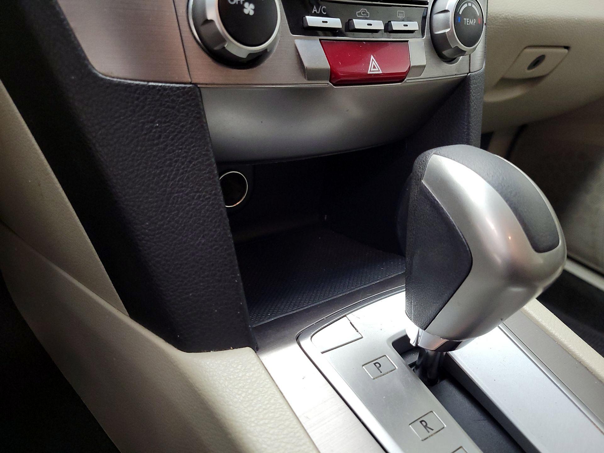 Thumbnail: 2014 Subaru Outback - 17