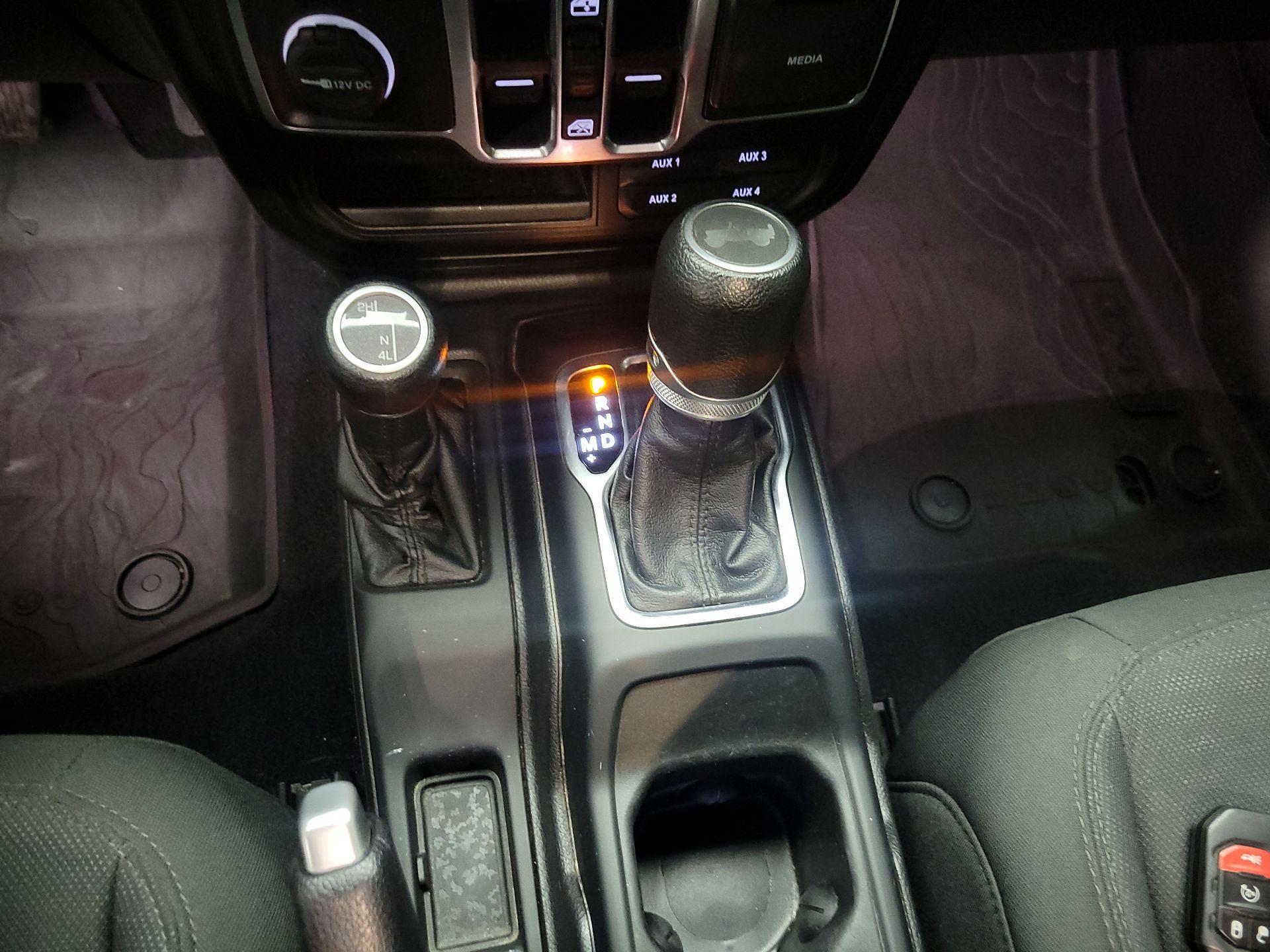 Thumbnail: 2020 Jeep Wrangler - 18