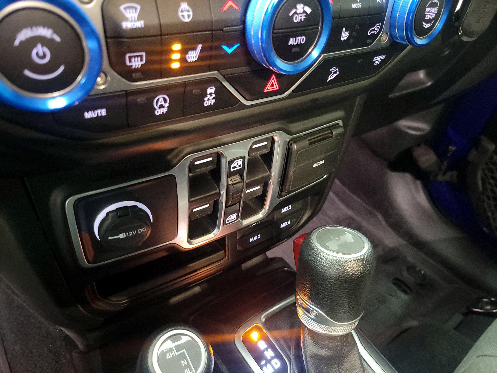 Thumbnail: 2020 Jeep Wrangler - 19