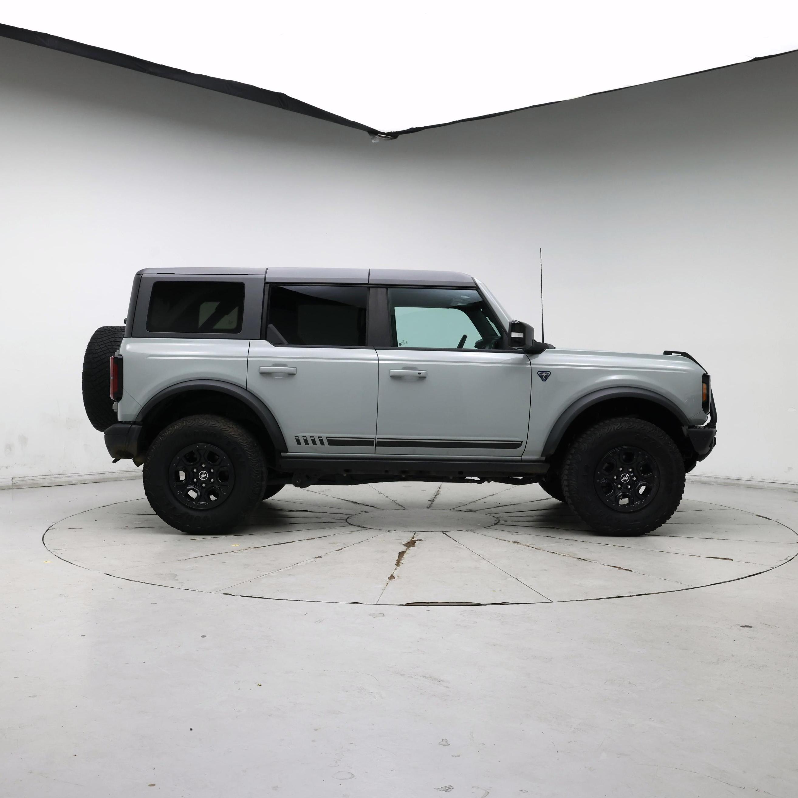 Thumbnail: 2021 Ford Bronco - 7