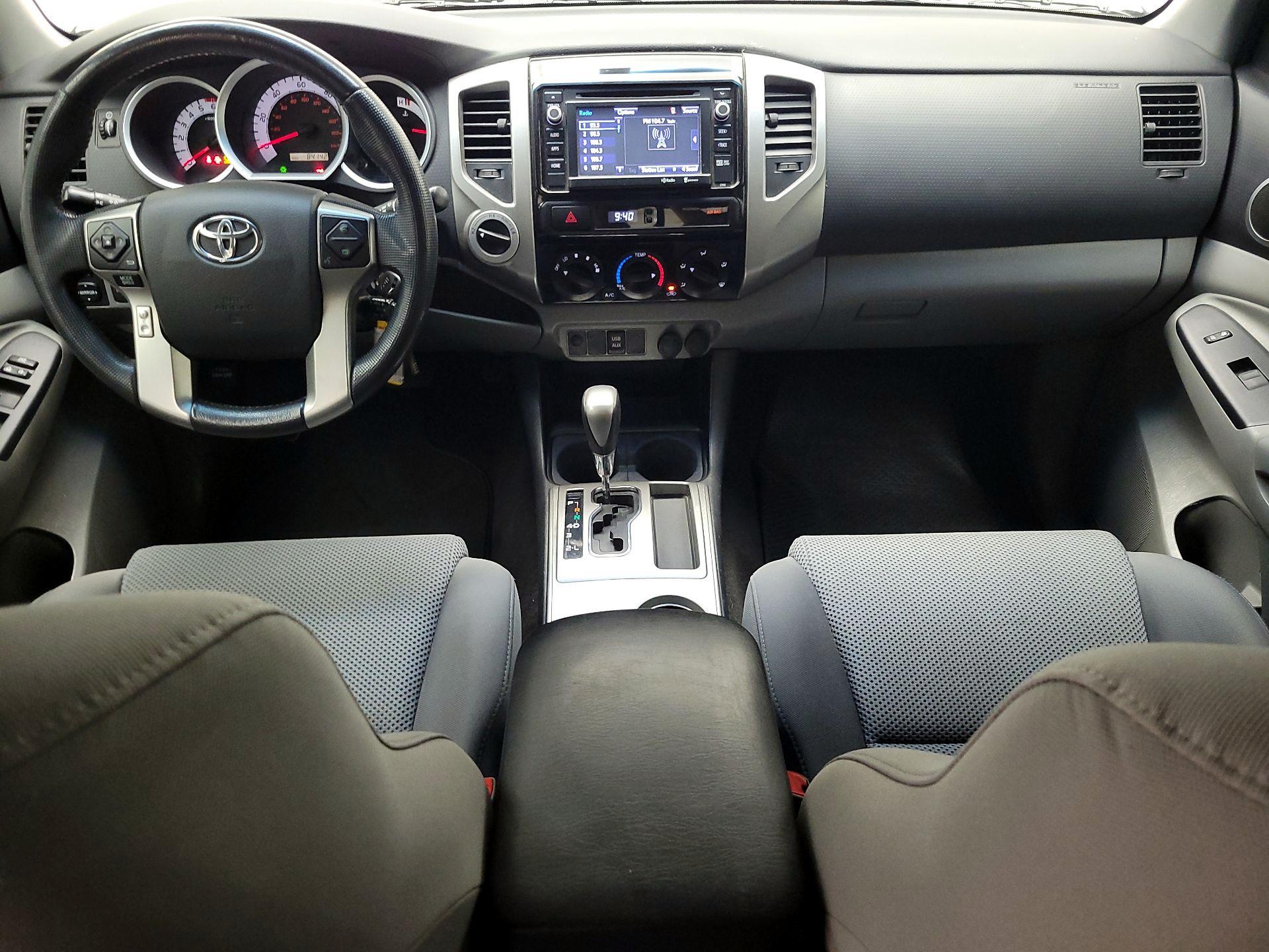 Thumbnail: 2014 Toyota Tacoma - 9