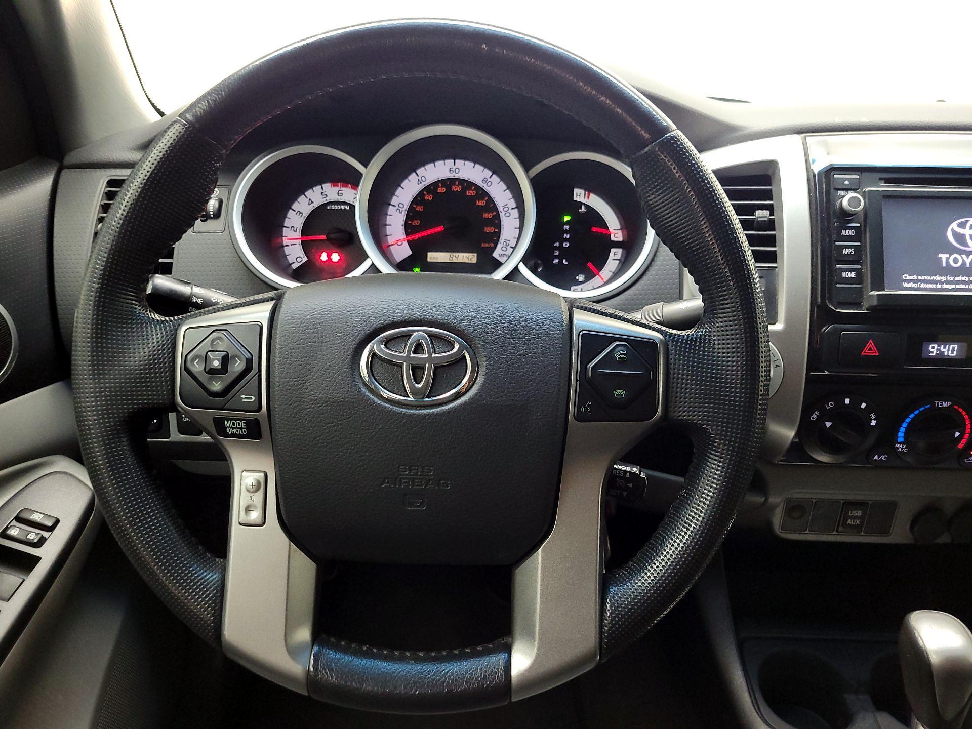 Thumbnail: 2014 Toyota Tacoma - 10