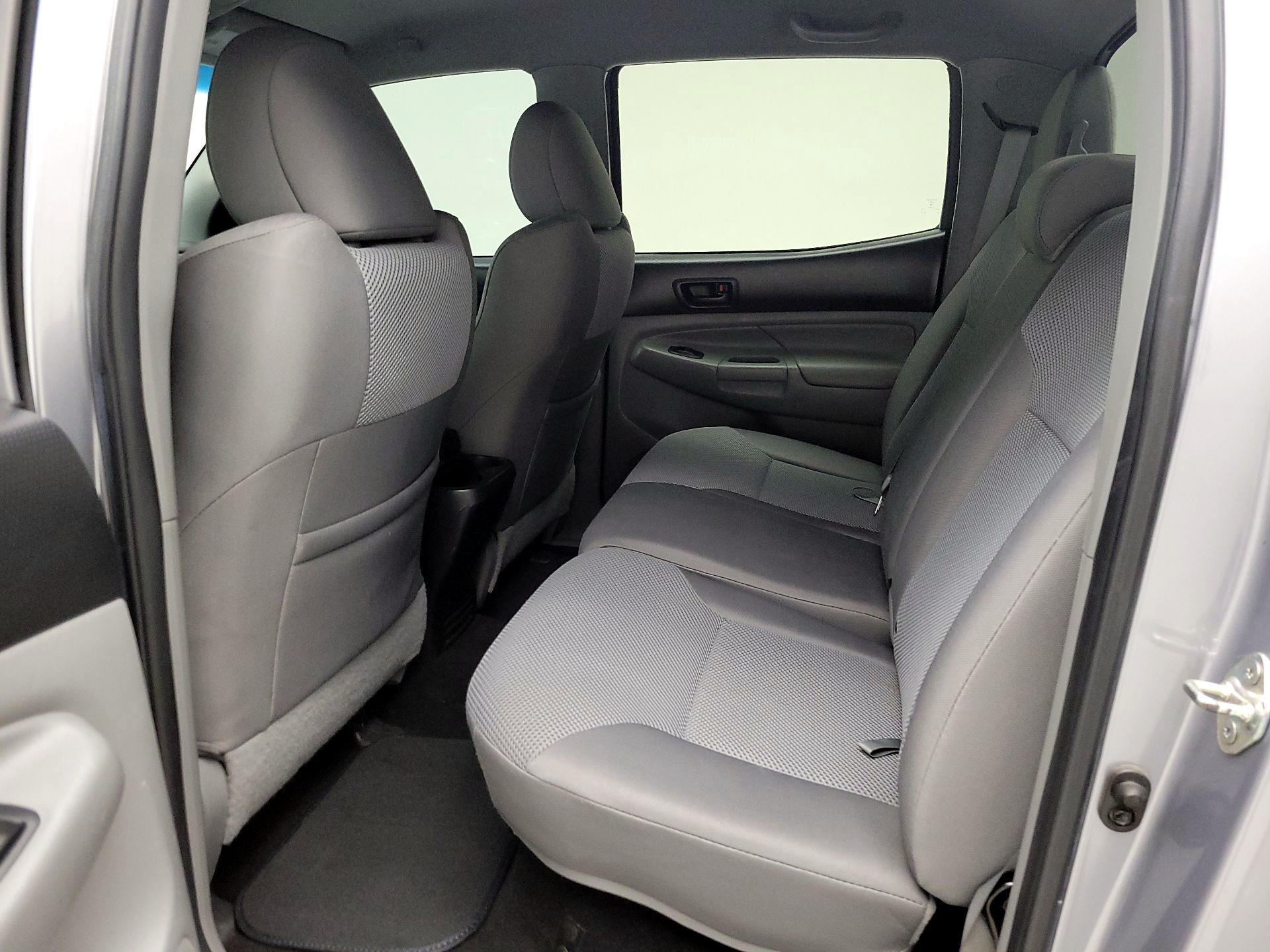 Thumbnail: 2014 Toyota Tacoma - 19