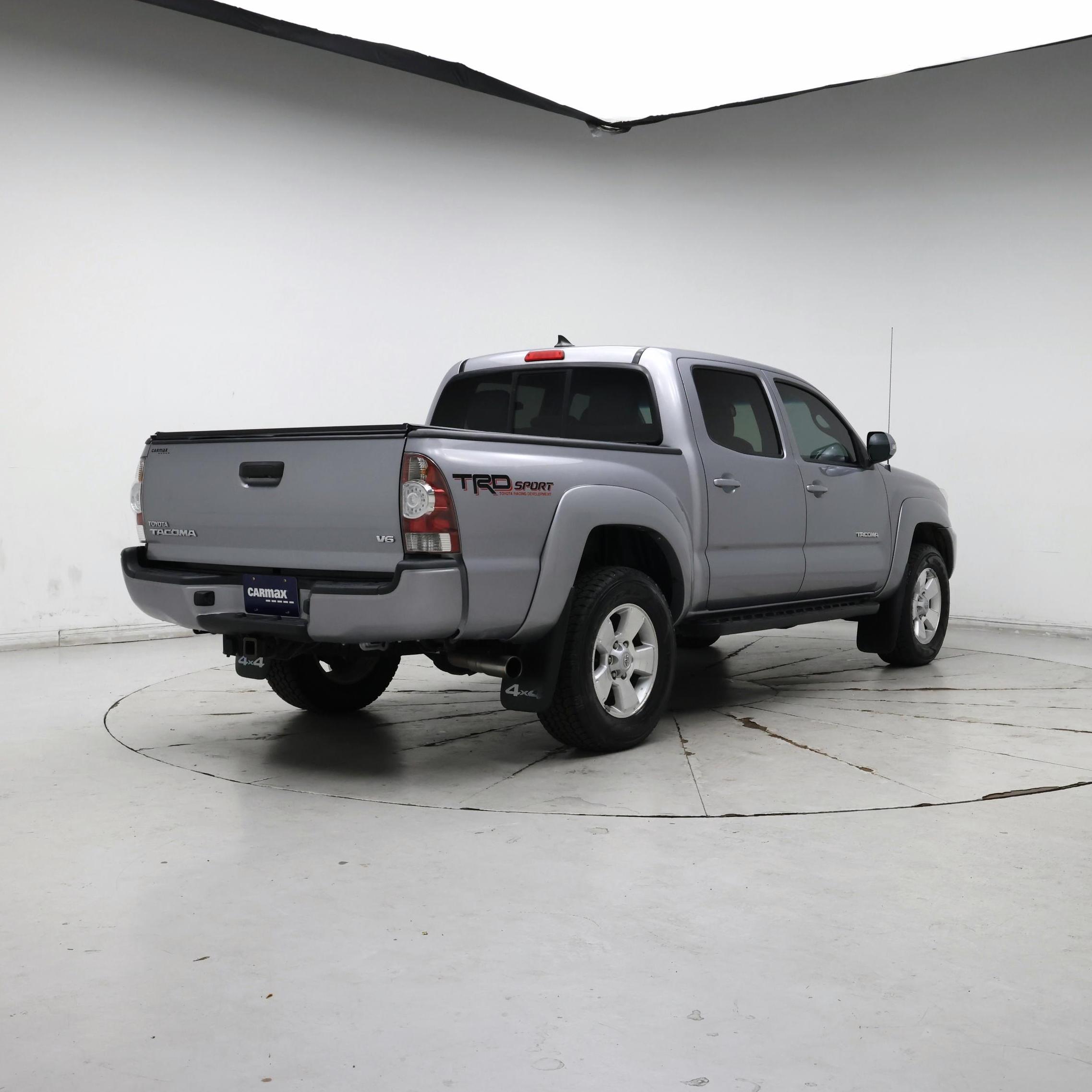 Thumbnail: 2014 Toyota Tacoma - 8