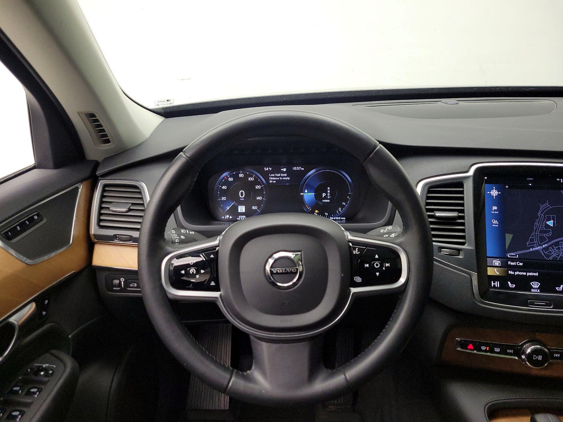 Thumbnail: 2021 Volvo XC90 - 10