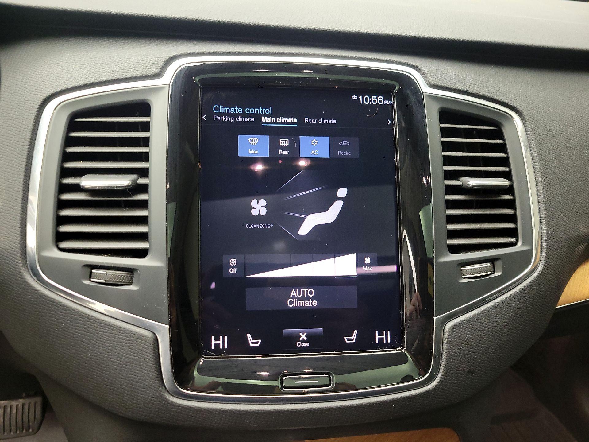 Thumbnail: 2021 Volvo XC90 - 17