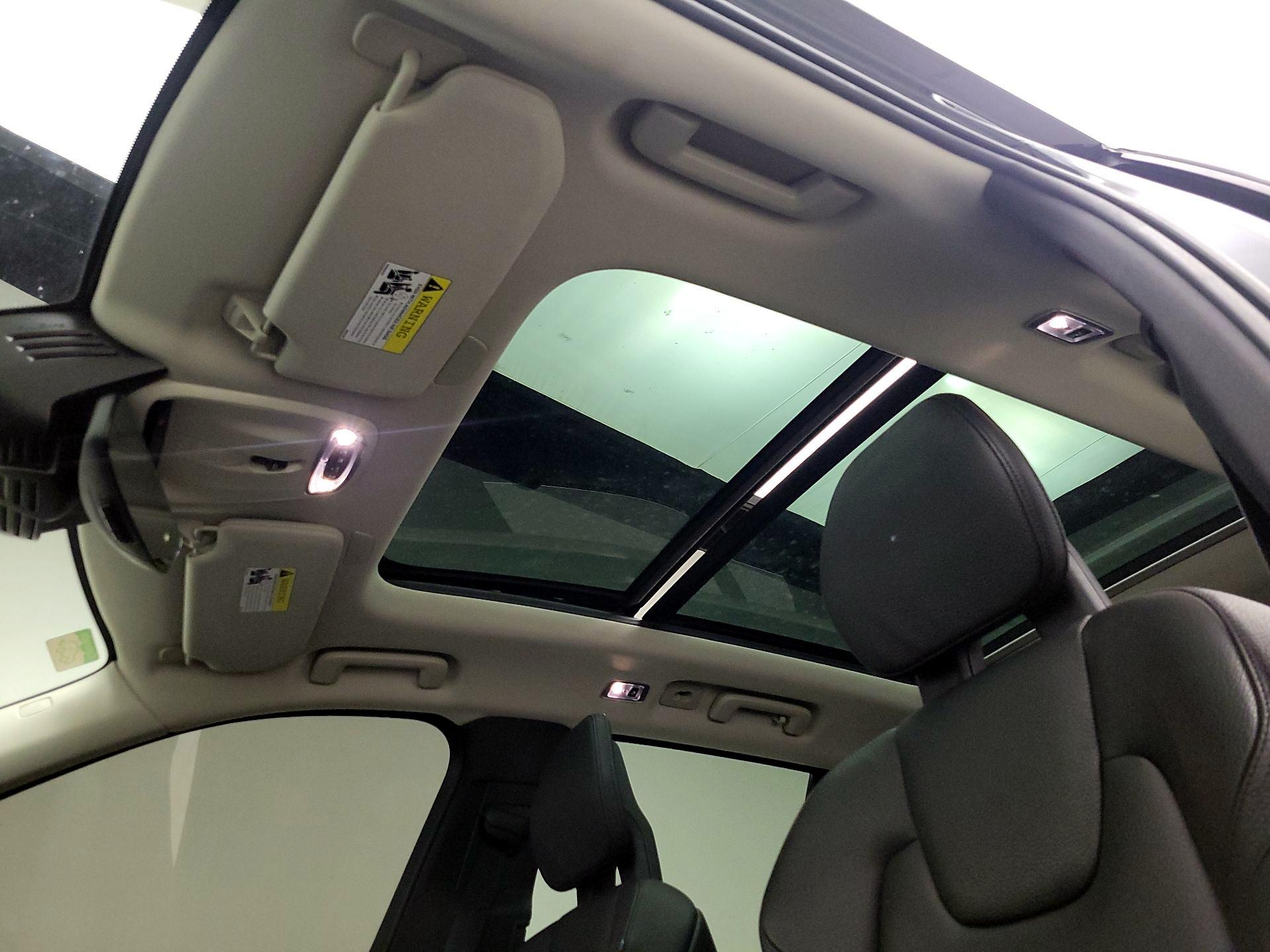 Thumbnail: 2021 Volvo XC90 - 20