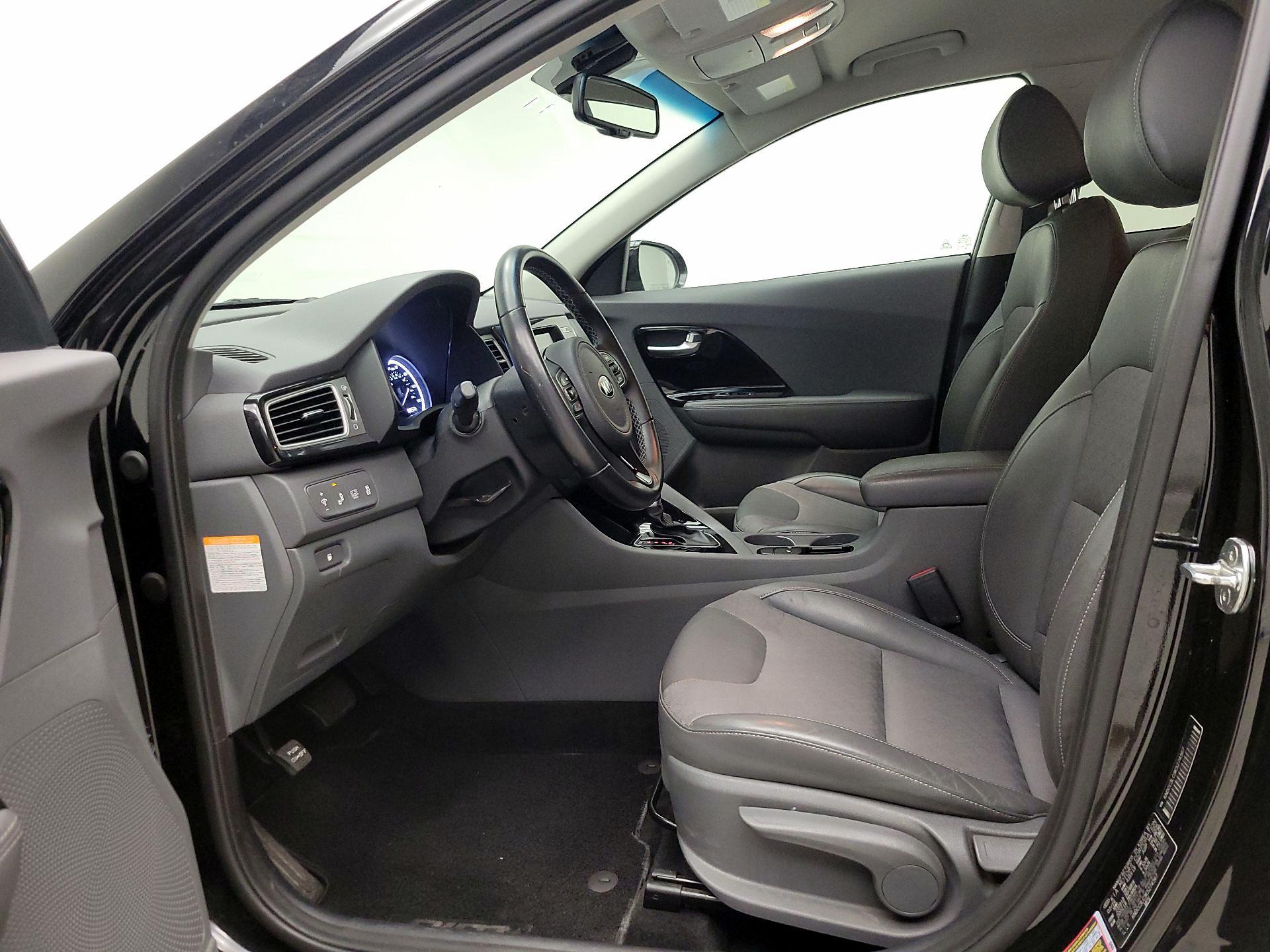 Thumbnail: 2019 Kia Niro - 11