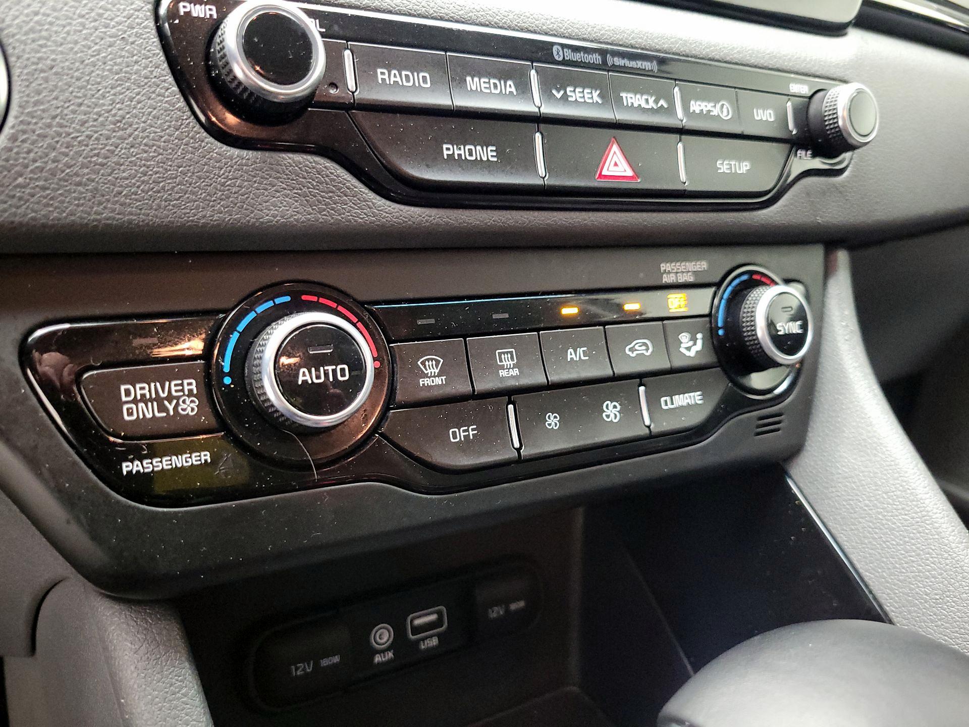 Thumbnail: 2019 Kia Niro - 16