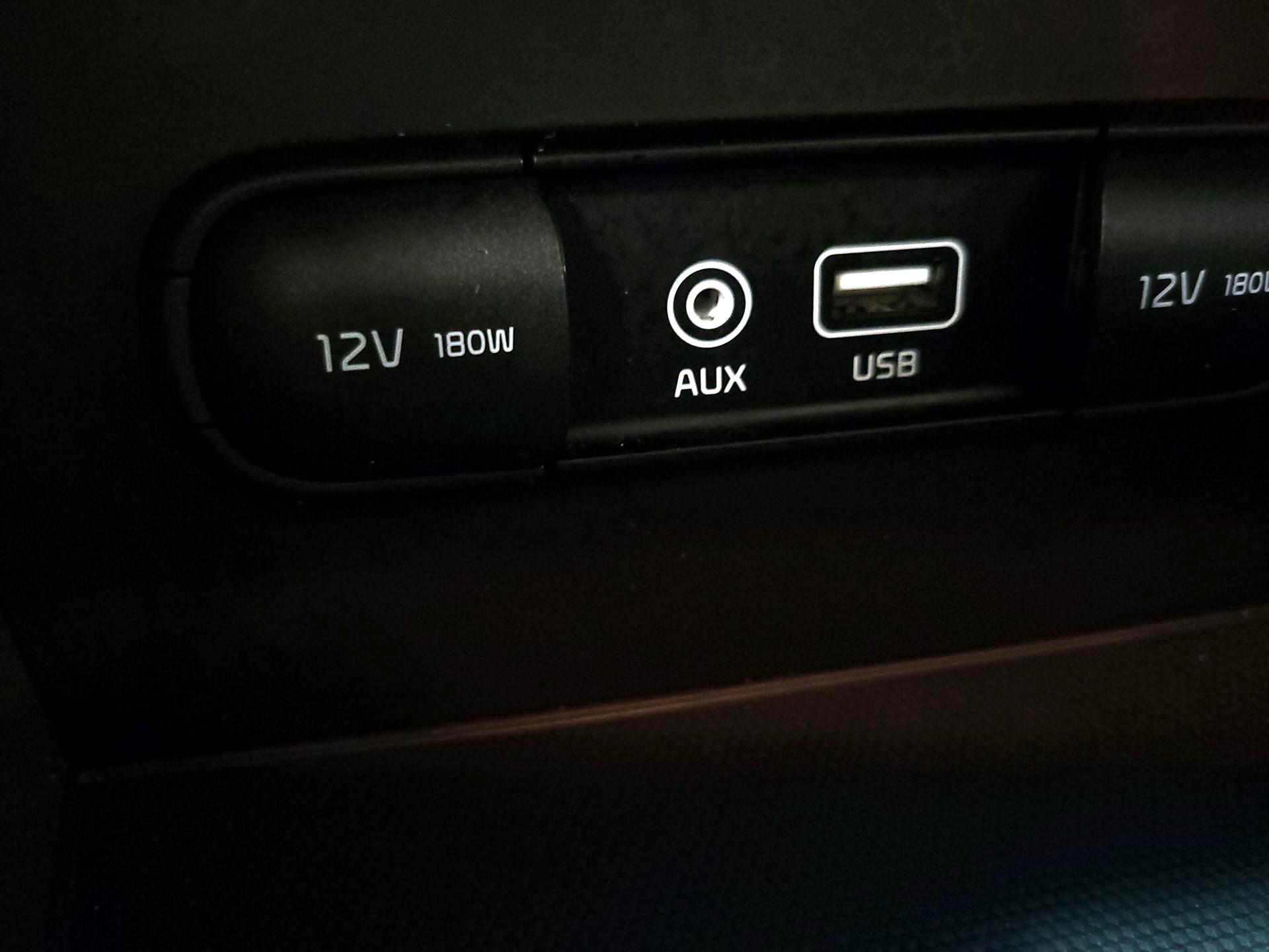 Thumbnail: 2019 Kia Niro - 18