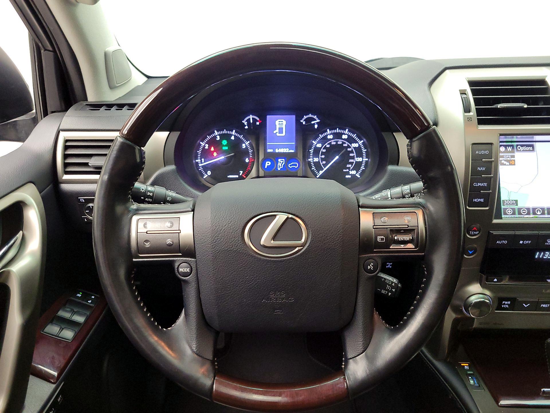 Thumbnail: 2019 Lexus GX - 10