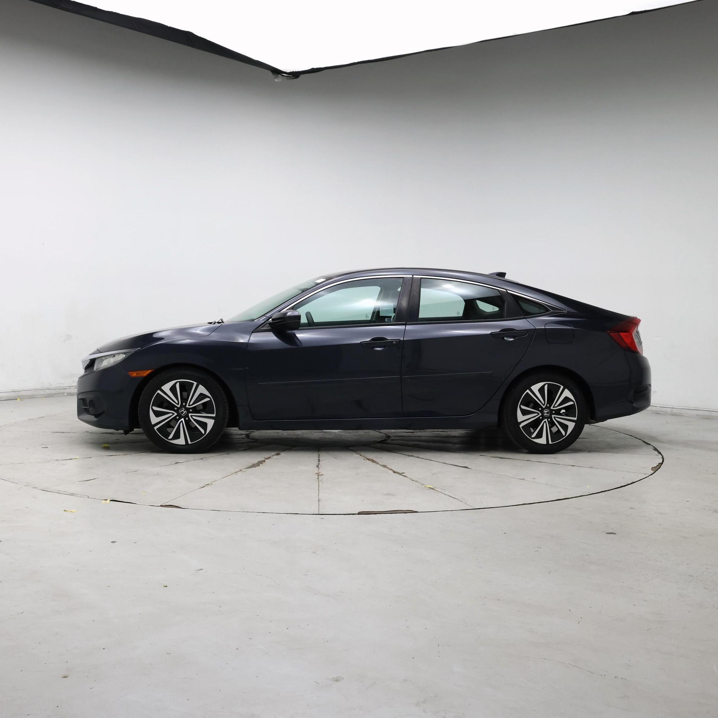 Thumbnail: 2017 Honda Civic - 3