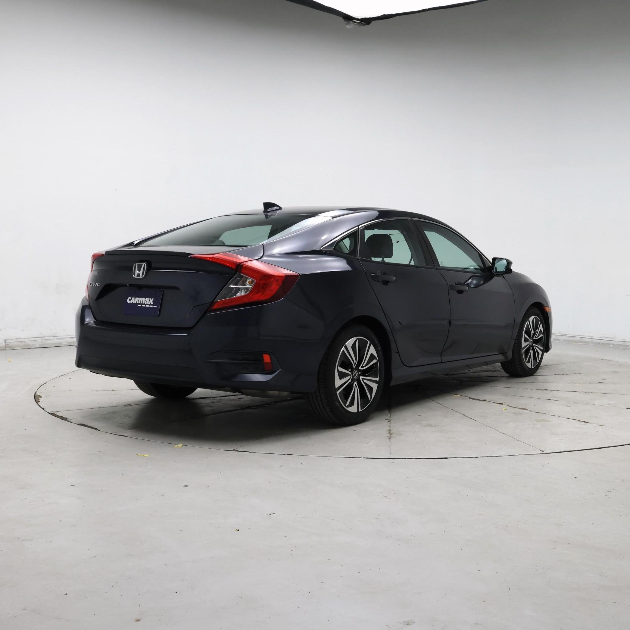 Thumbnail: 2017 Honda Civic - 8