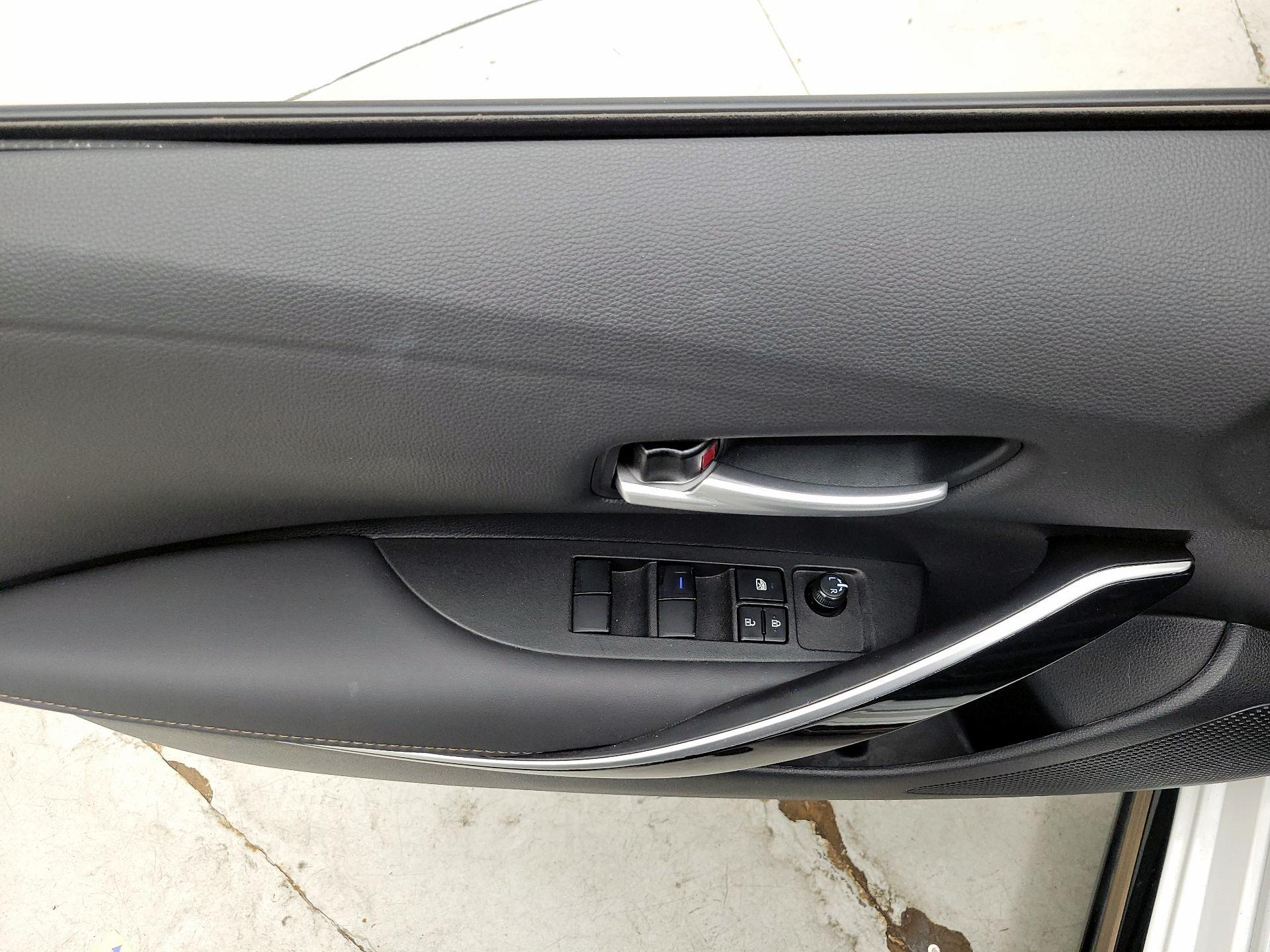 Thumbnail: 2022 Toyota Corolla - 12