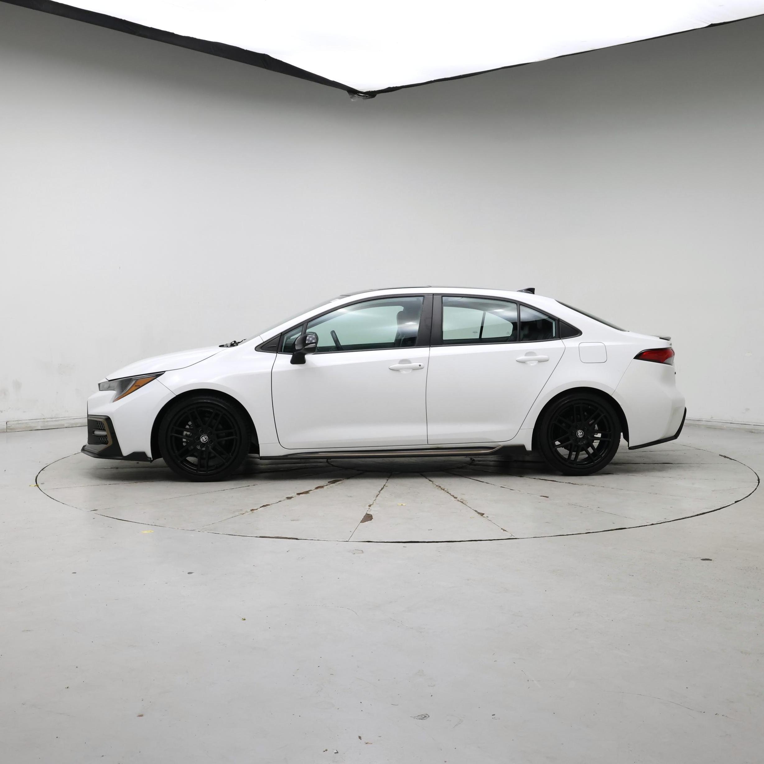 Thumbnail: 2022 Toyota Corolla - 3