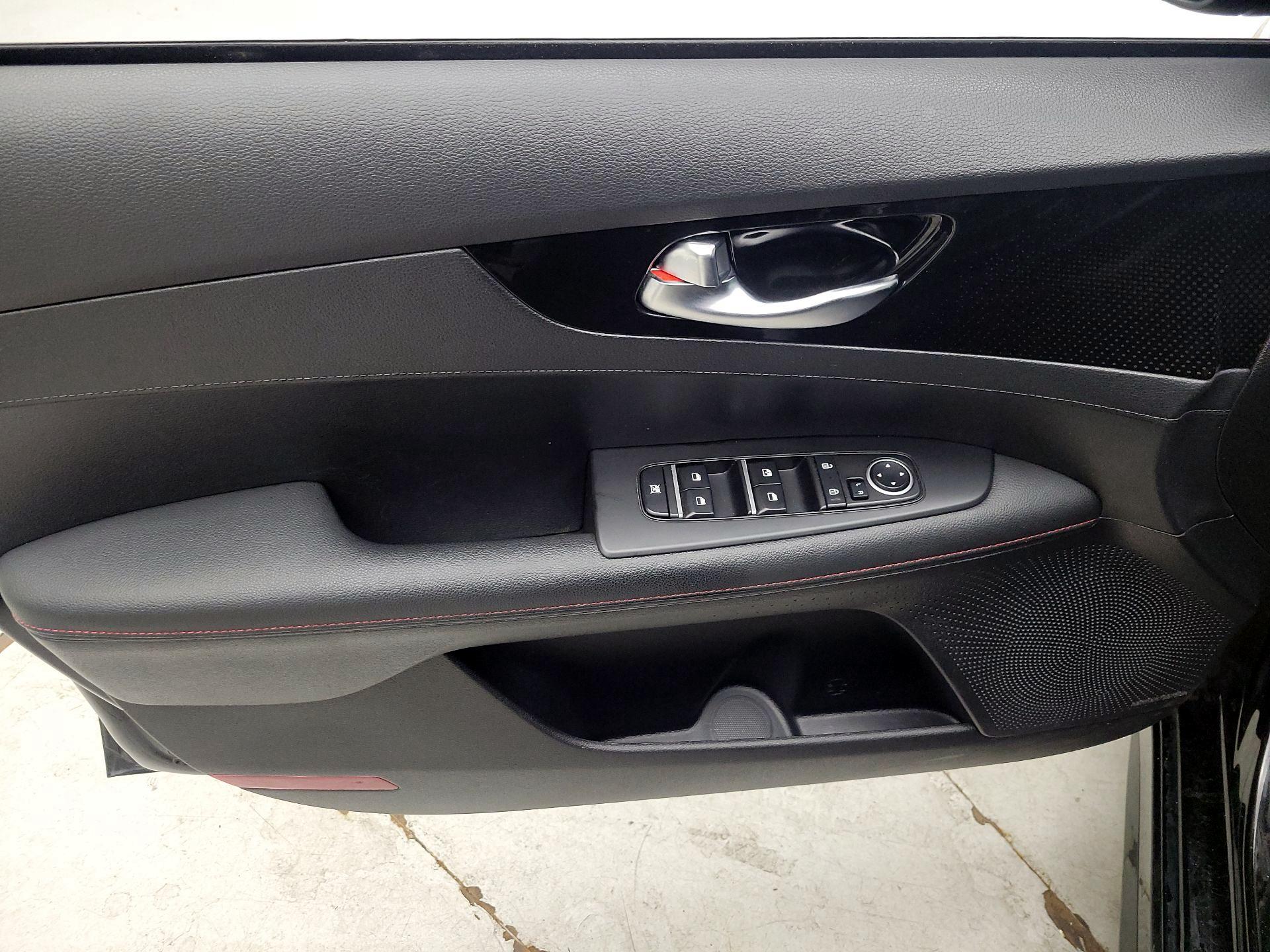 Thumbnail: 2023 Kia Forte - 12