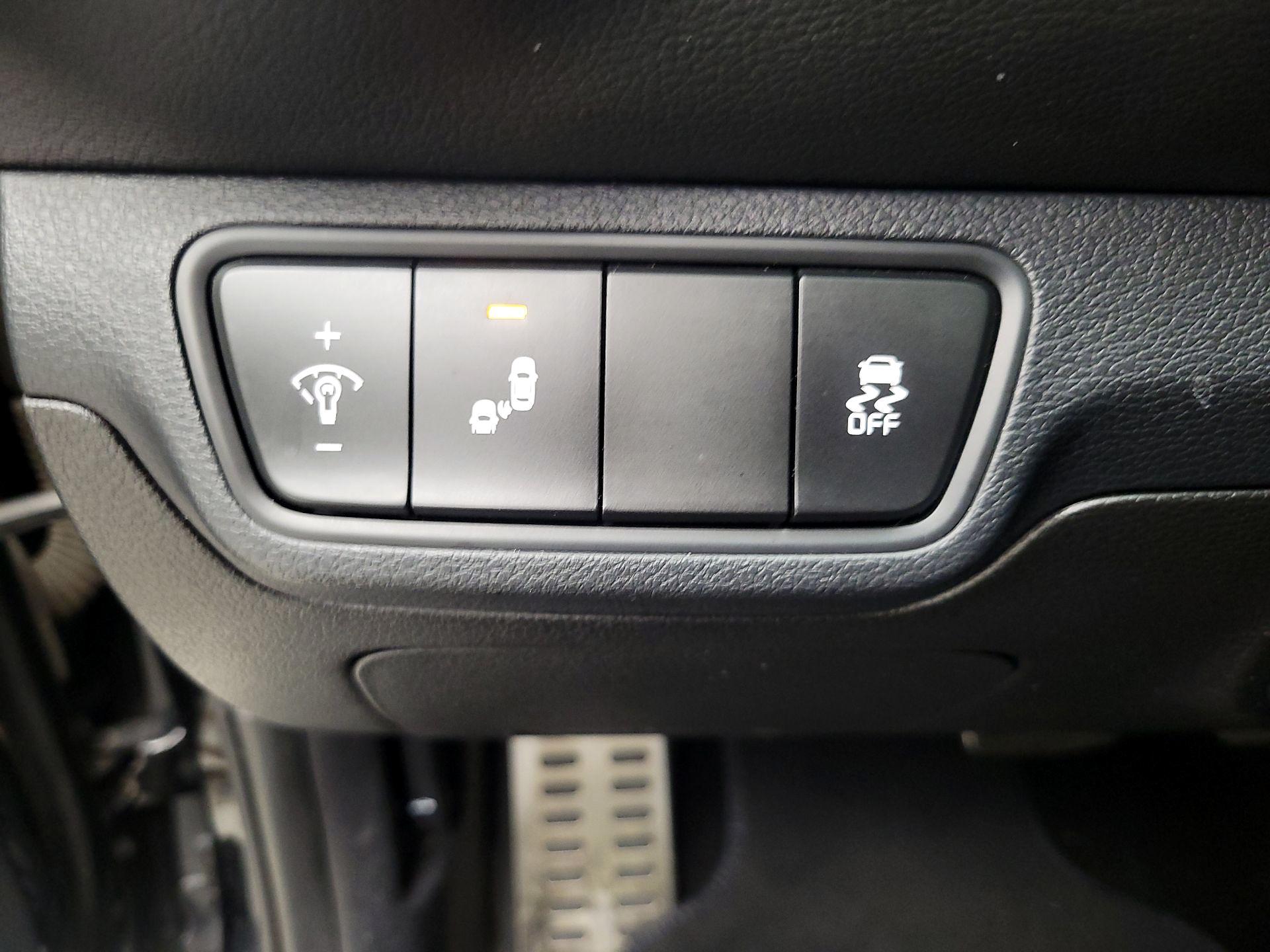 Thumbnail: 2023 Kia Forte - 13