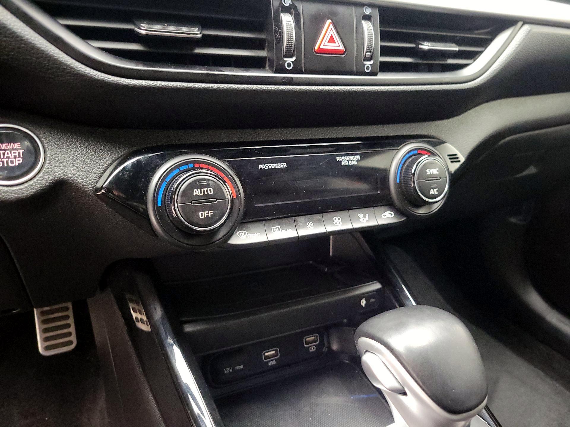 Thumbnail: 2023 Kia Forte - 17