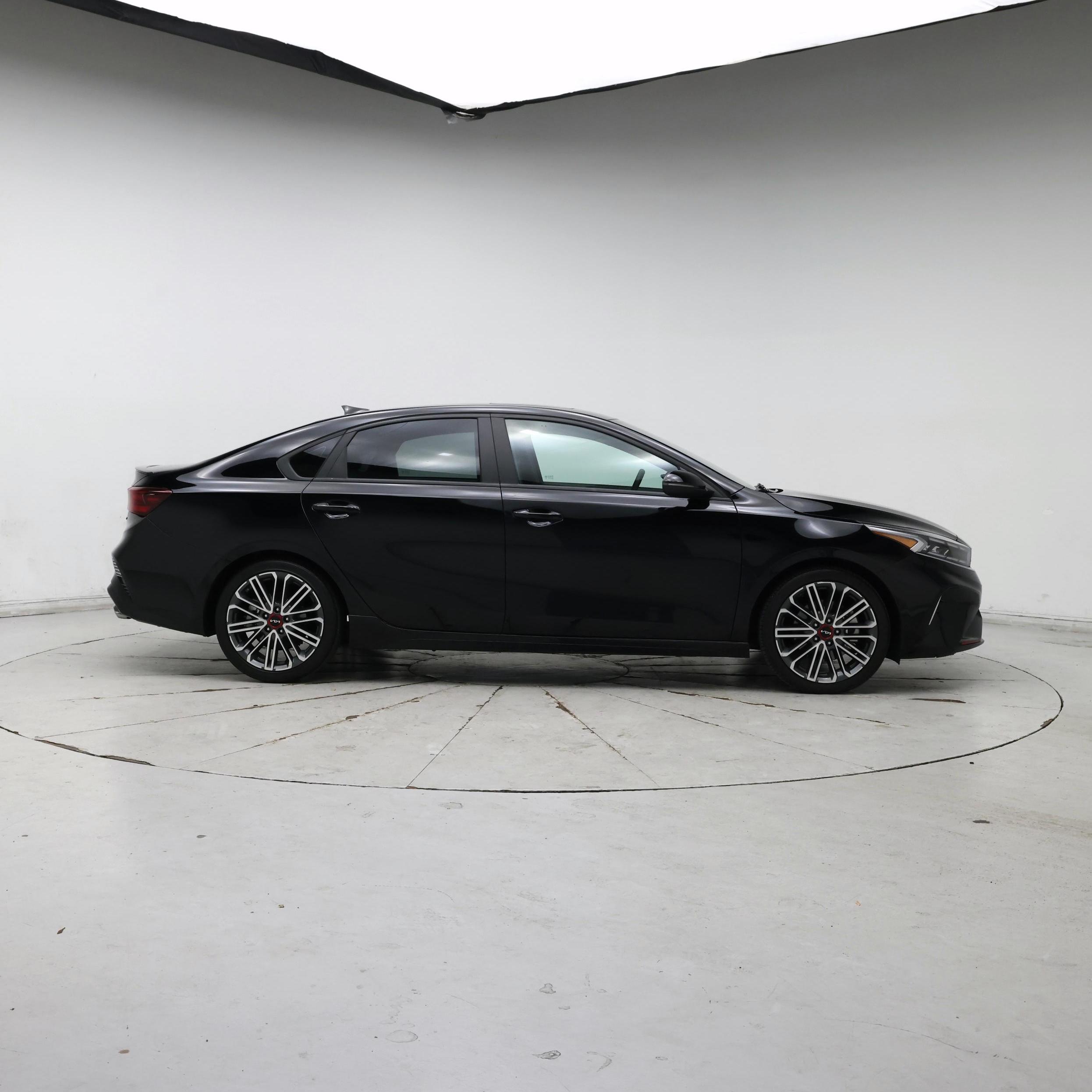 Thumbnail: 2023 Kia Forte - 7