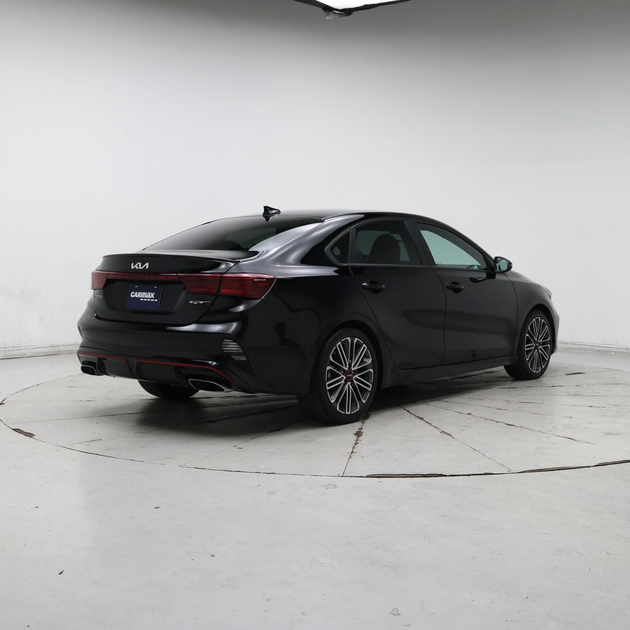 Thumbnail: 2023 Kia Forte - 8