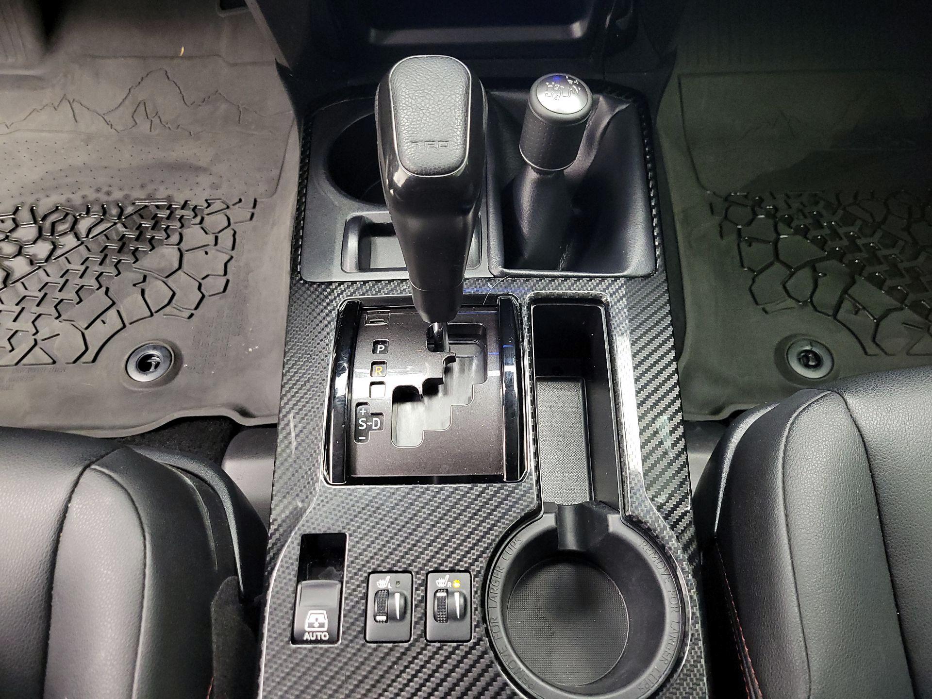 Thumbnail: 2022 Toyota 4Runner - 18