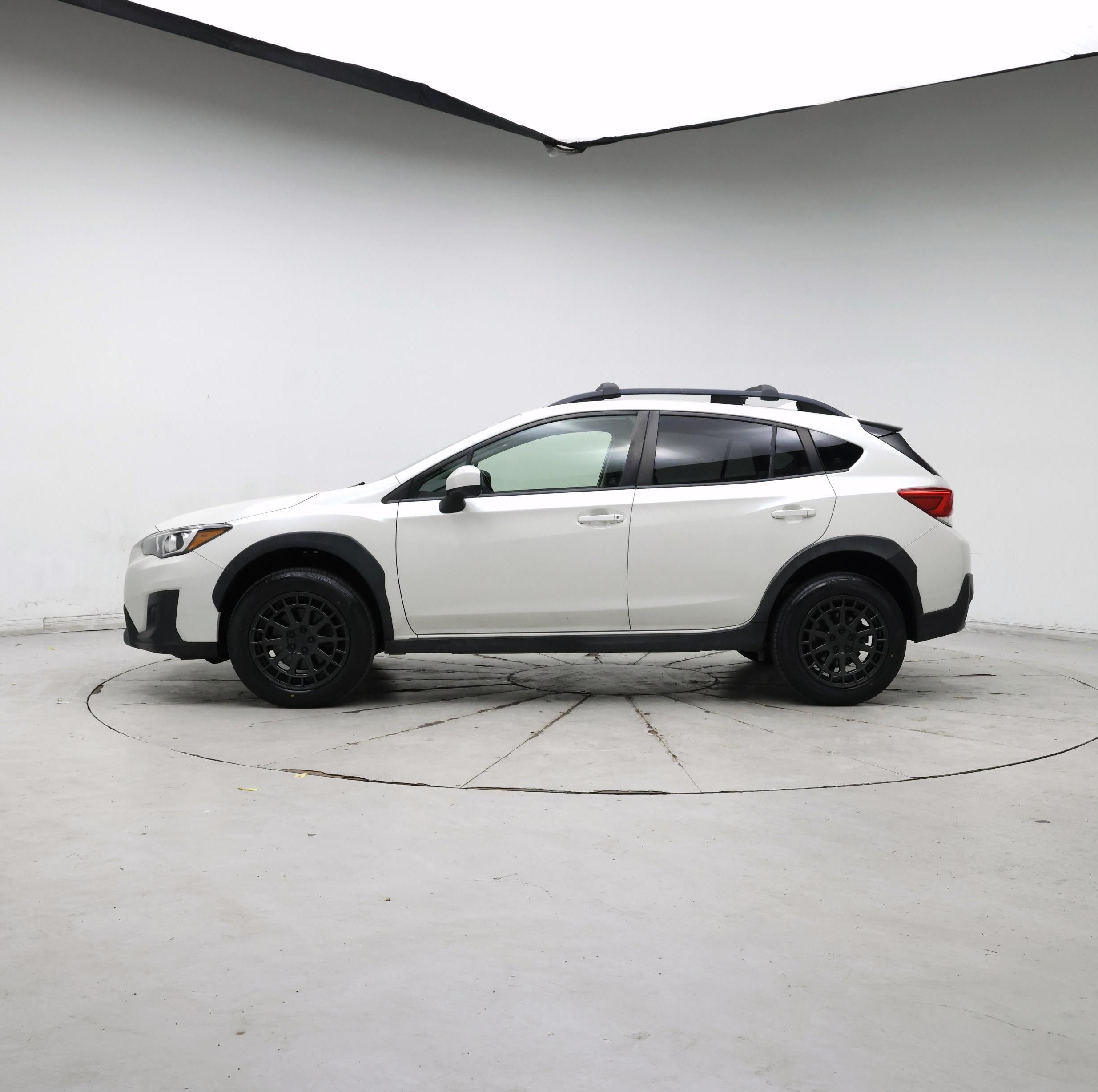 Thumbnail: 2019 Subaru Crosstrek - 3