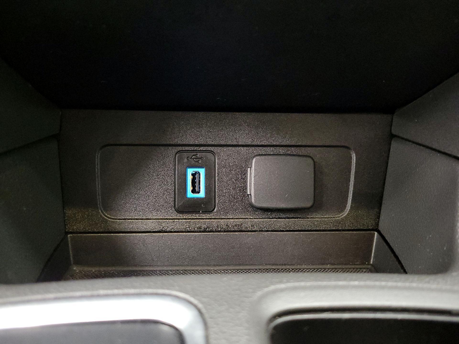 Thumbnail: 2018 Ford Escape - 18