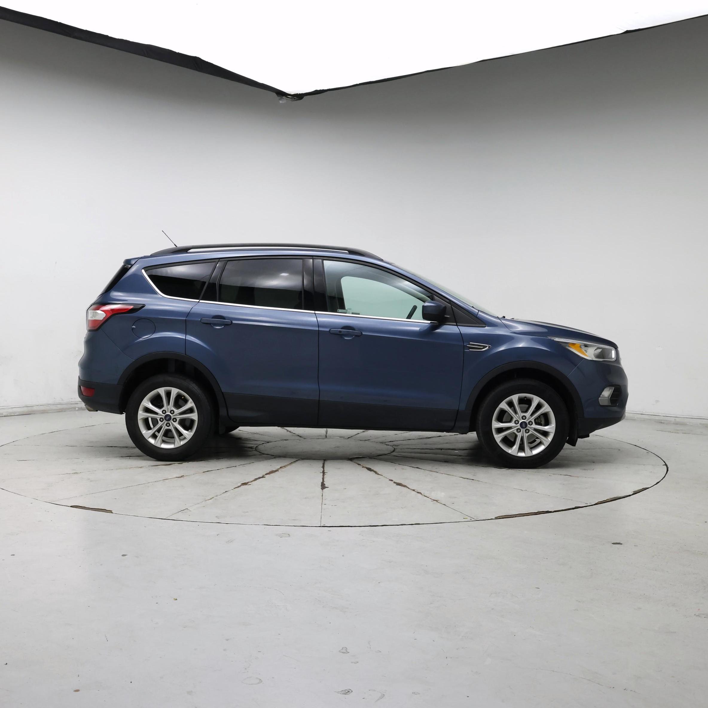Thumbnail: 2018 Ford Escape - 7