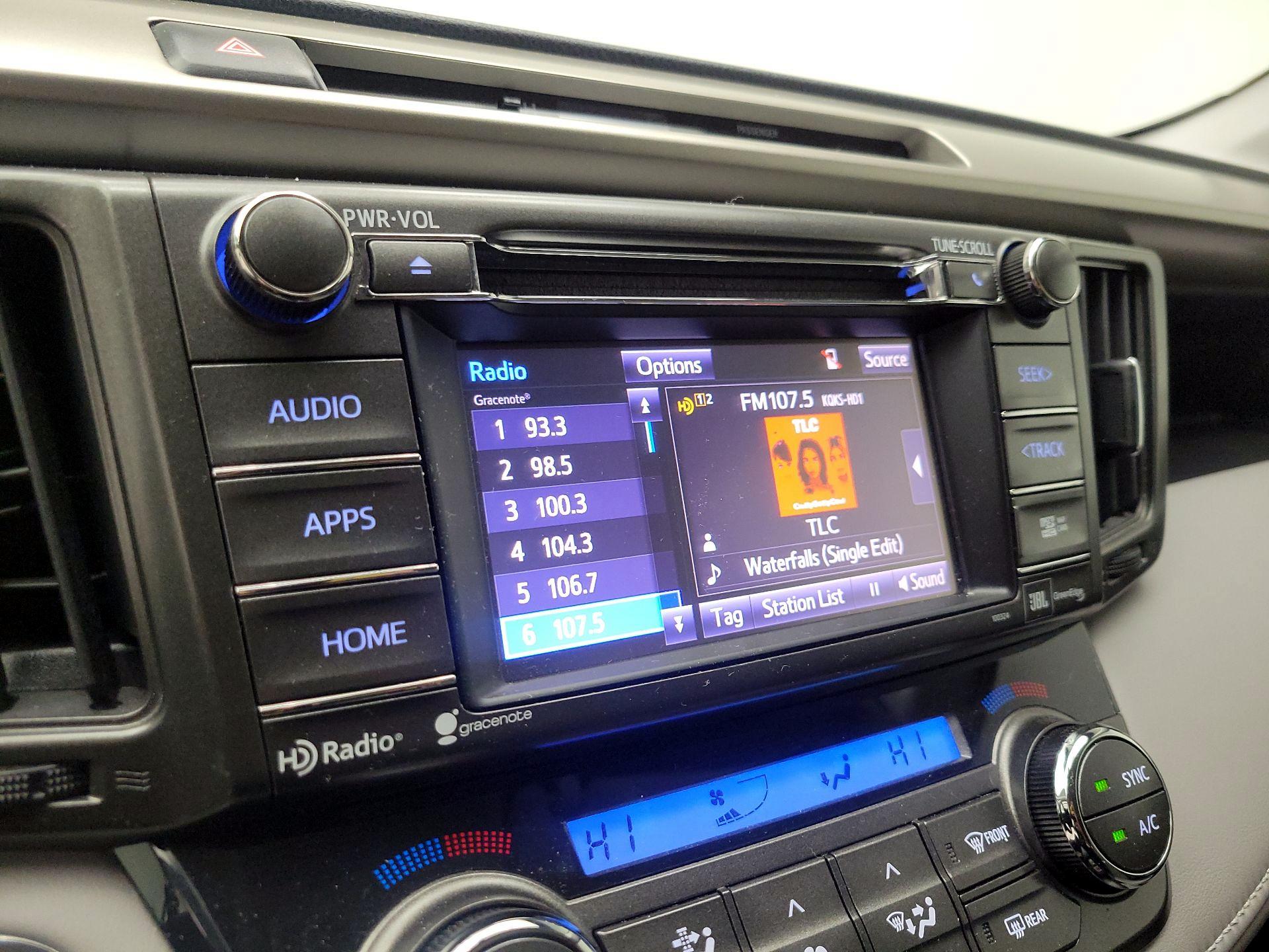 Thumbnail: 2015 Toyota RAV4 - 15