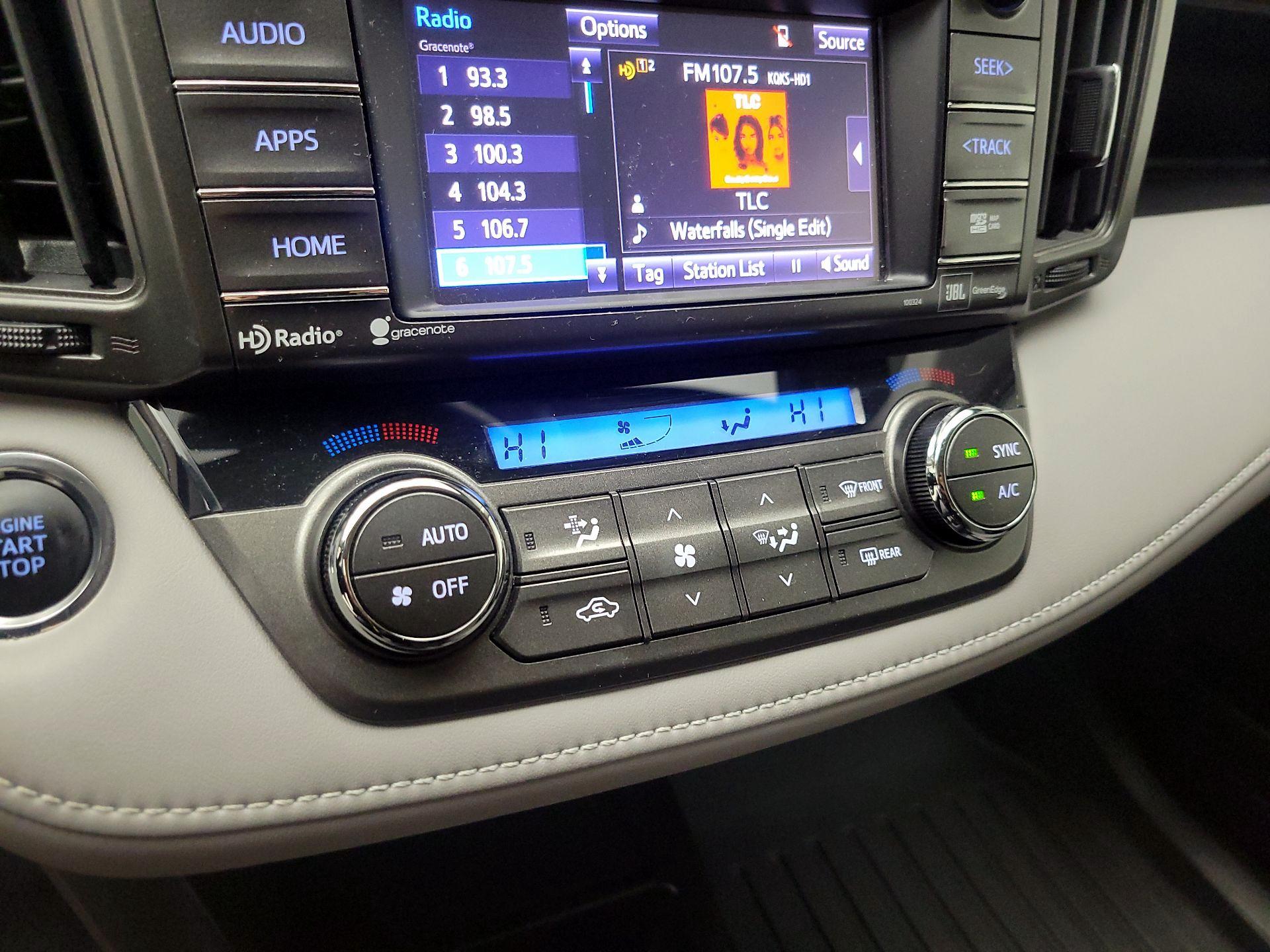 Thumbnail: 2015 Toyota RAV4 - 16