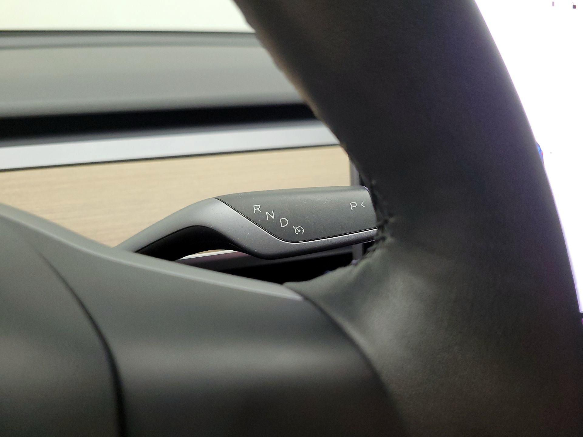 Thumbnail: 2022 Tesla Model 3 - 17